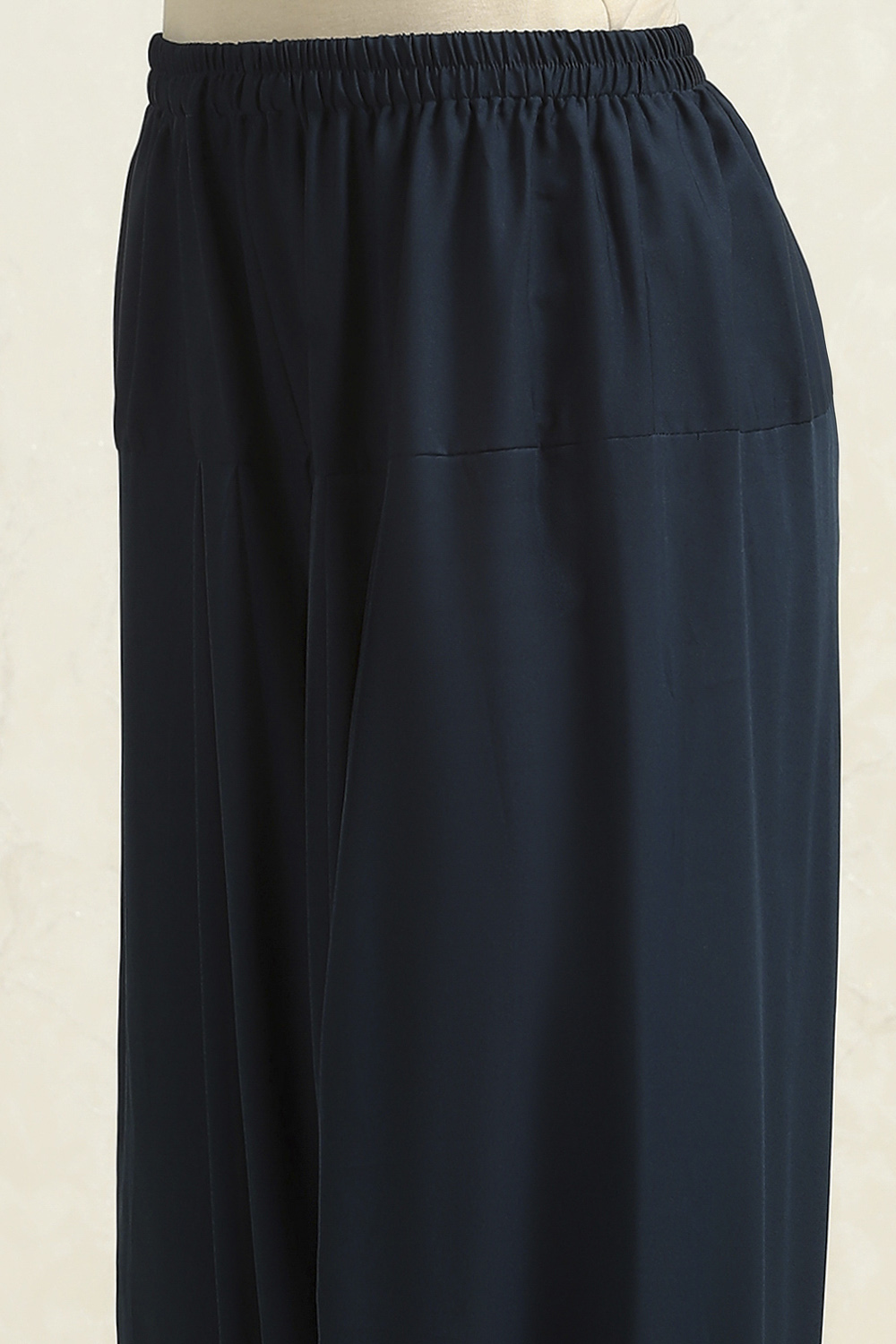 Red Cotton Blend Printed Unstitched Suit Set image number 3