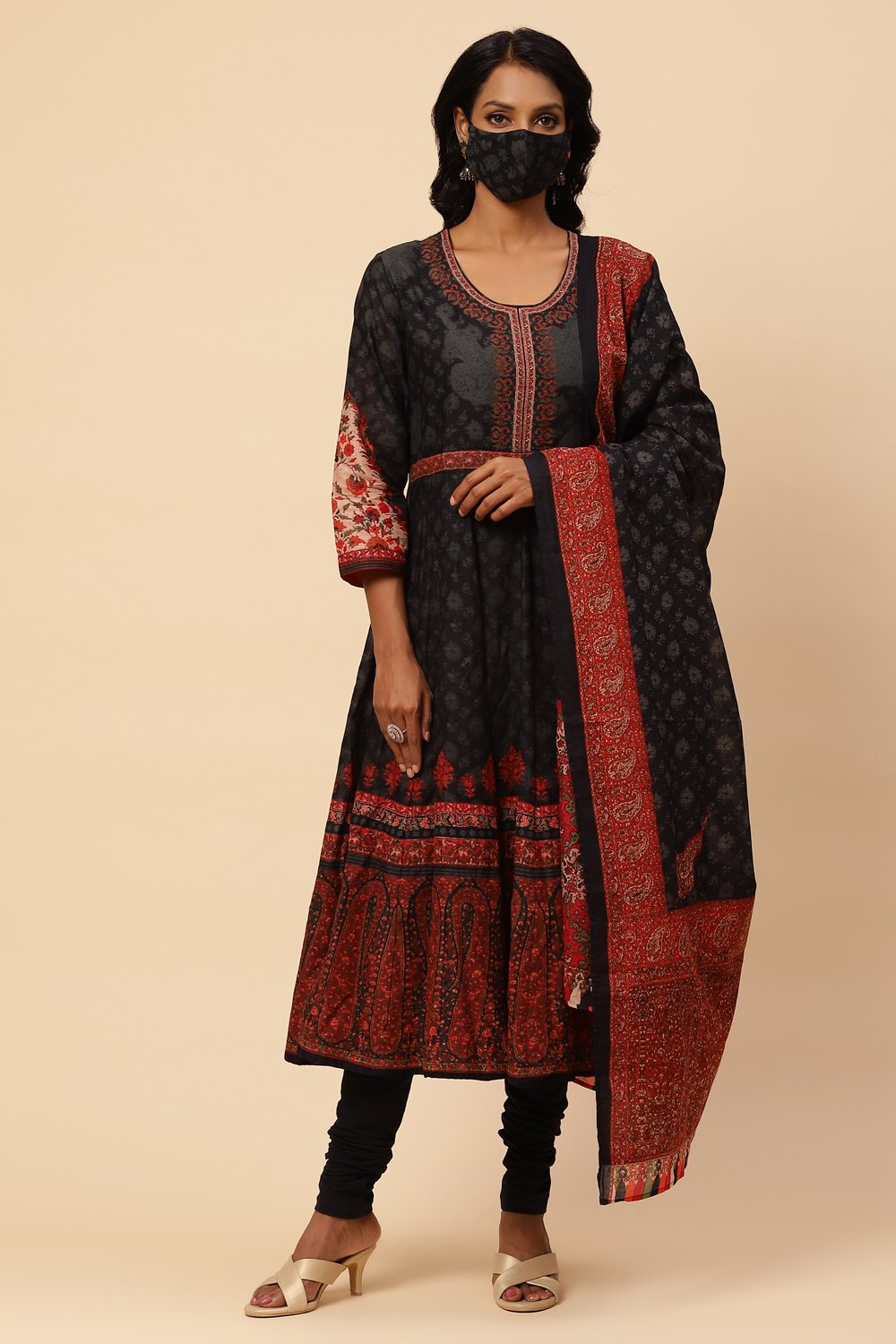 Black Cotton Anarkali Kurta Churidar Suit Set image number 4