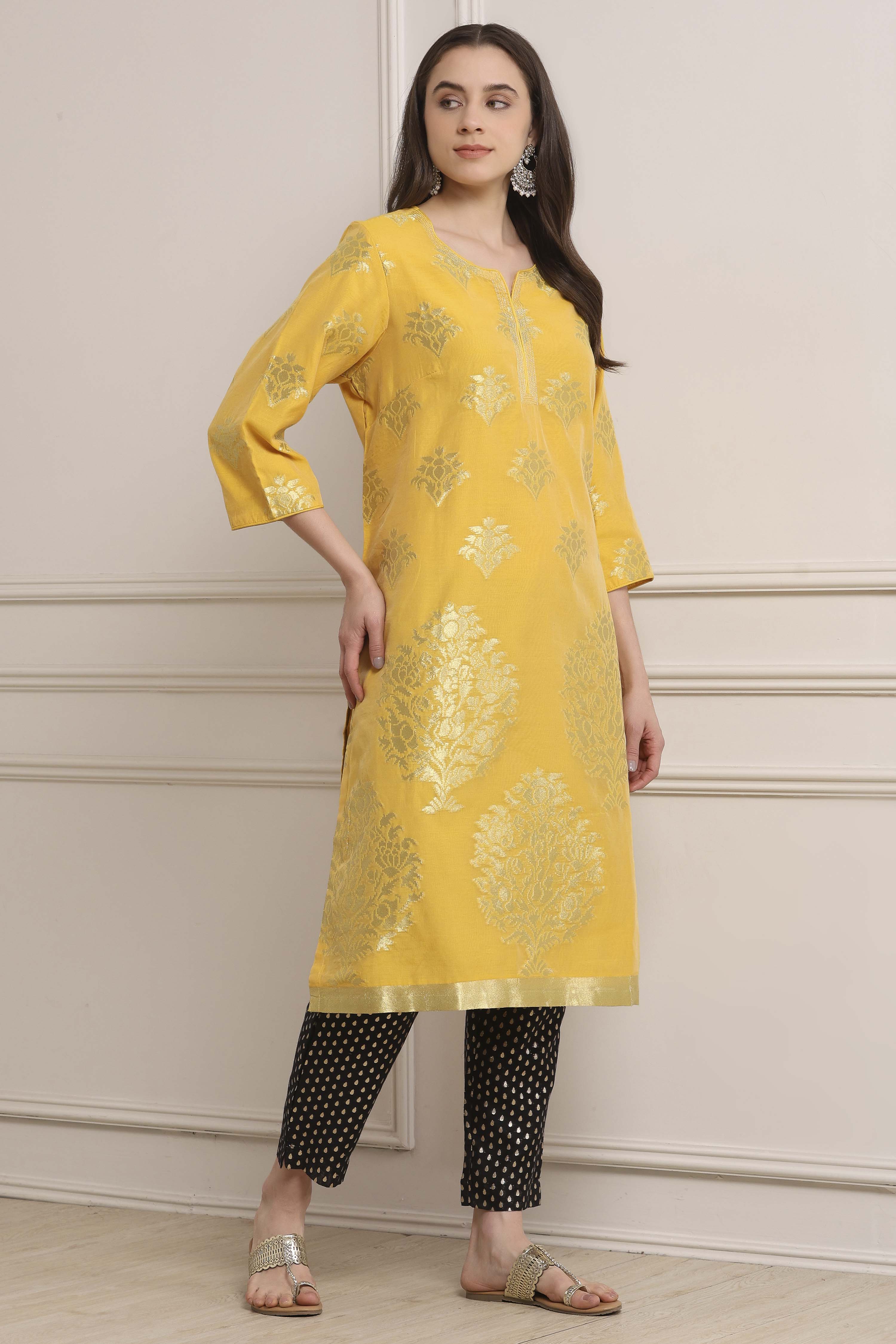 Yellow Poly Cotton Straight Kurta Pants Set image number 5