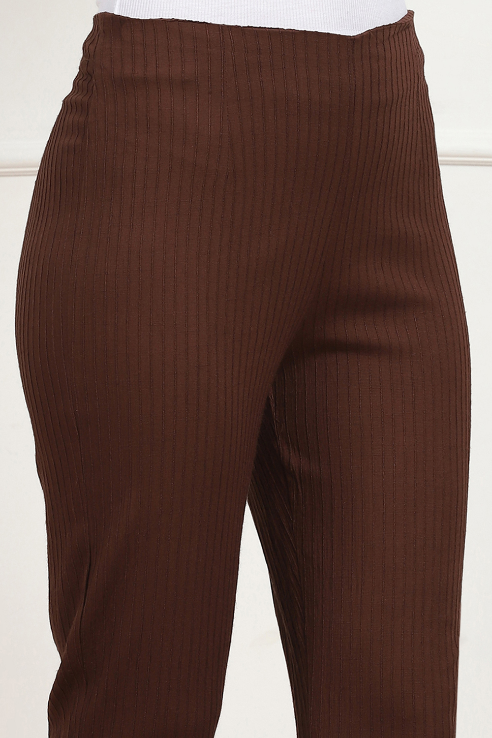 Burgundy Cotton Solid Jeggings image number 1