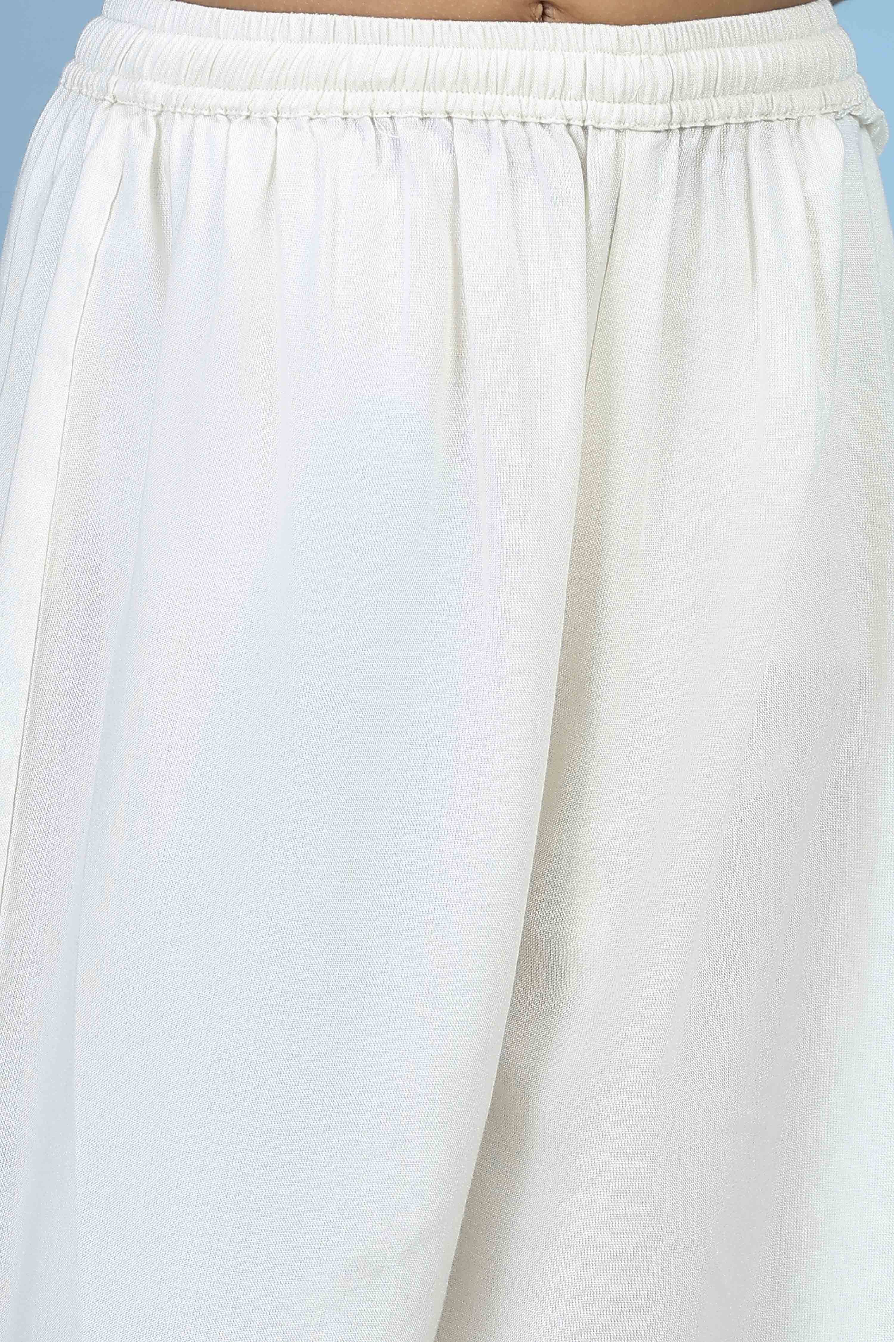 White Cotton Floral Printed Straight Suit Set image number 2