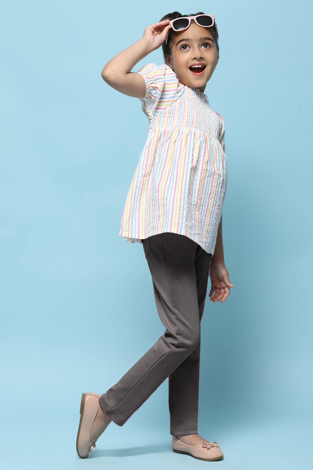 Black Cotton Lycra Skinny Jeggings image number 6