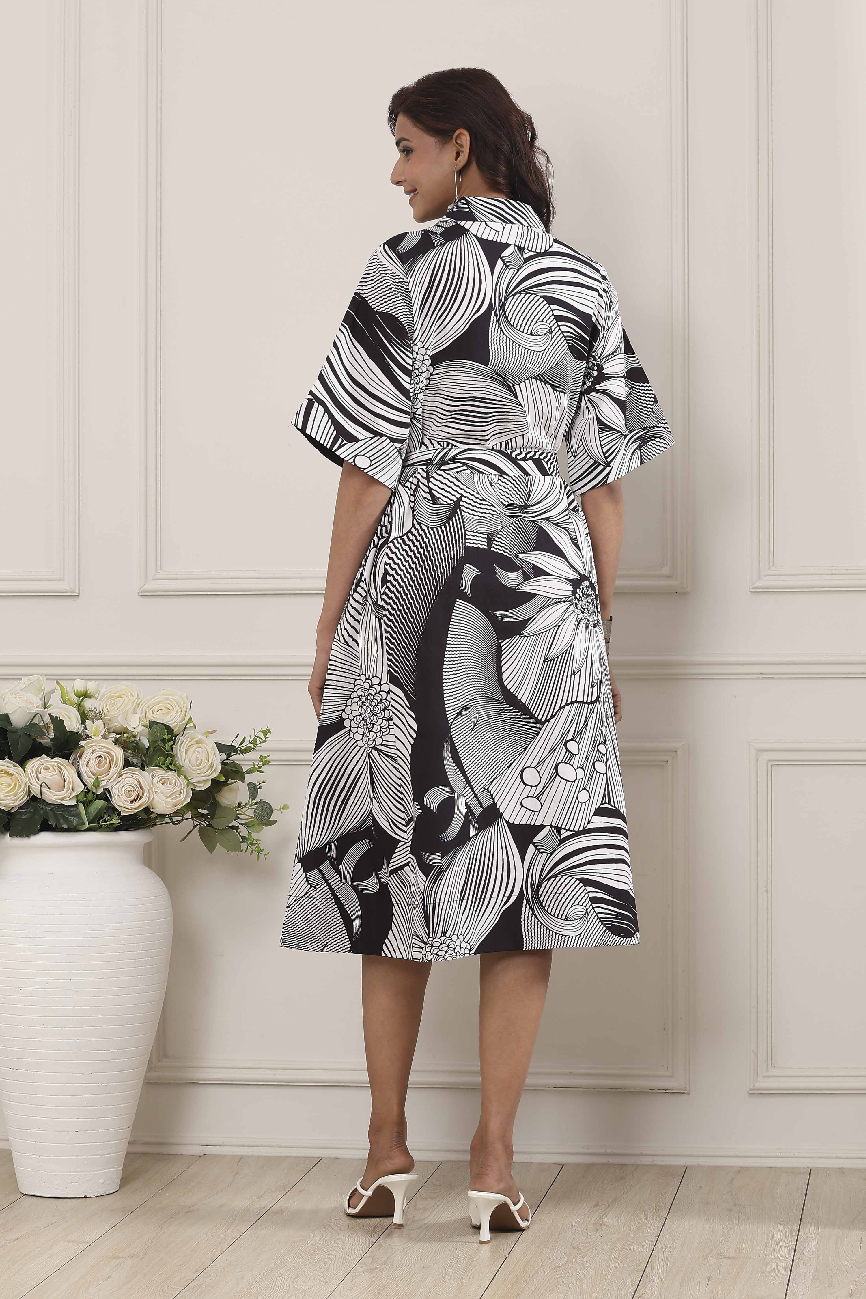 Black Cotton Poplin Flared Dress image number 3