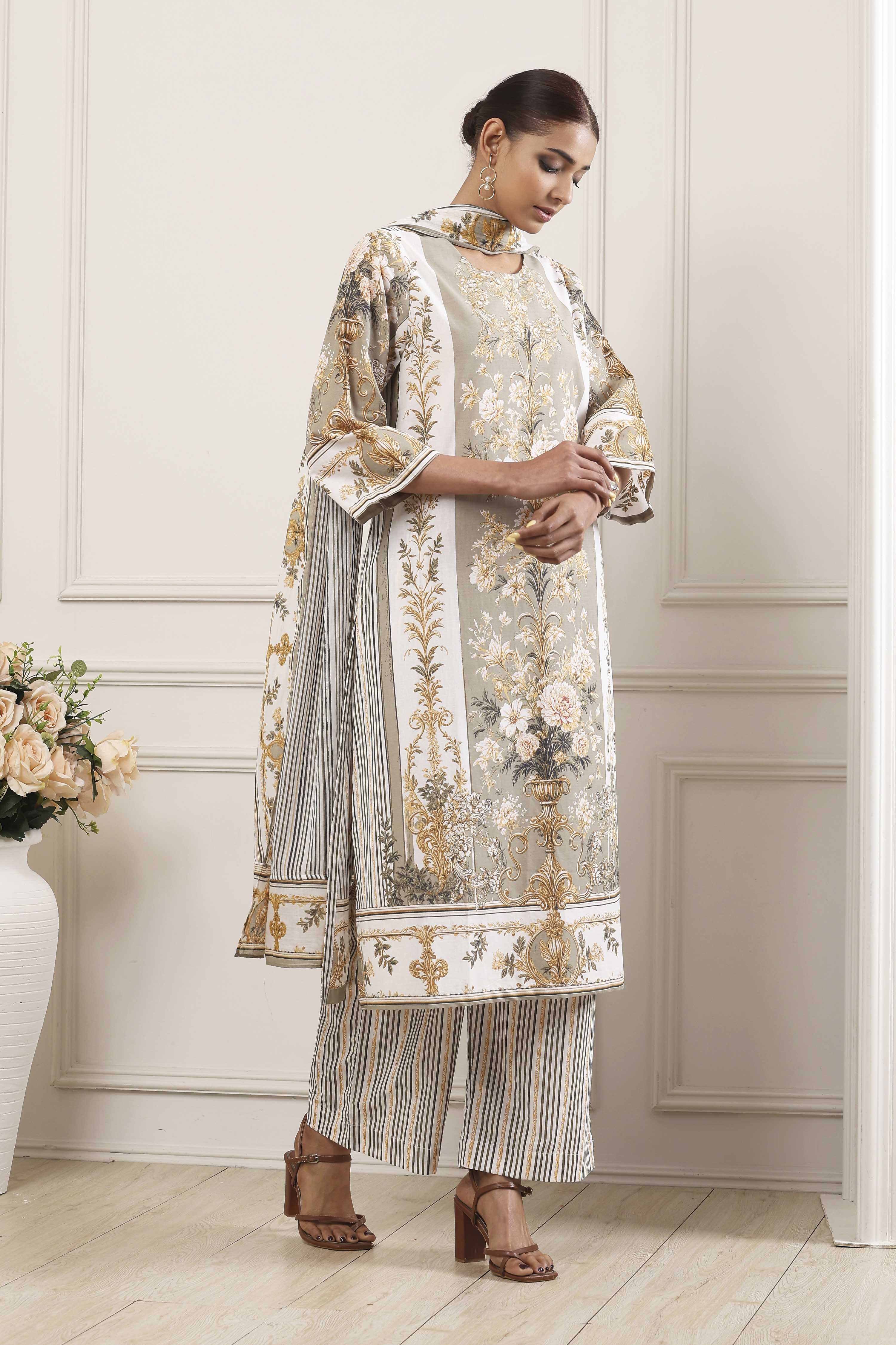 Turquoise Cotton Floral Printed Straight Suit Set image number 5