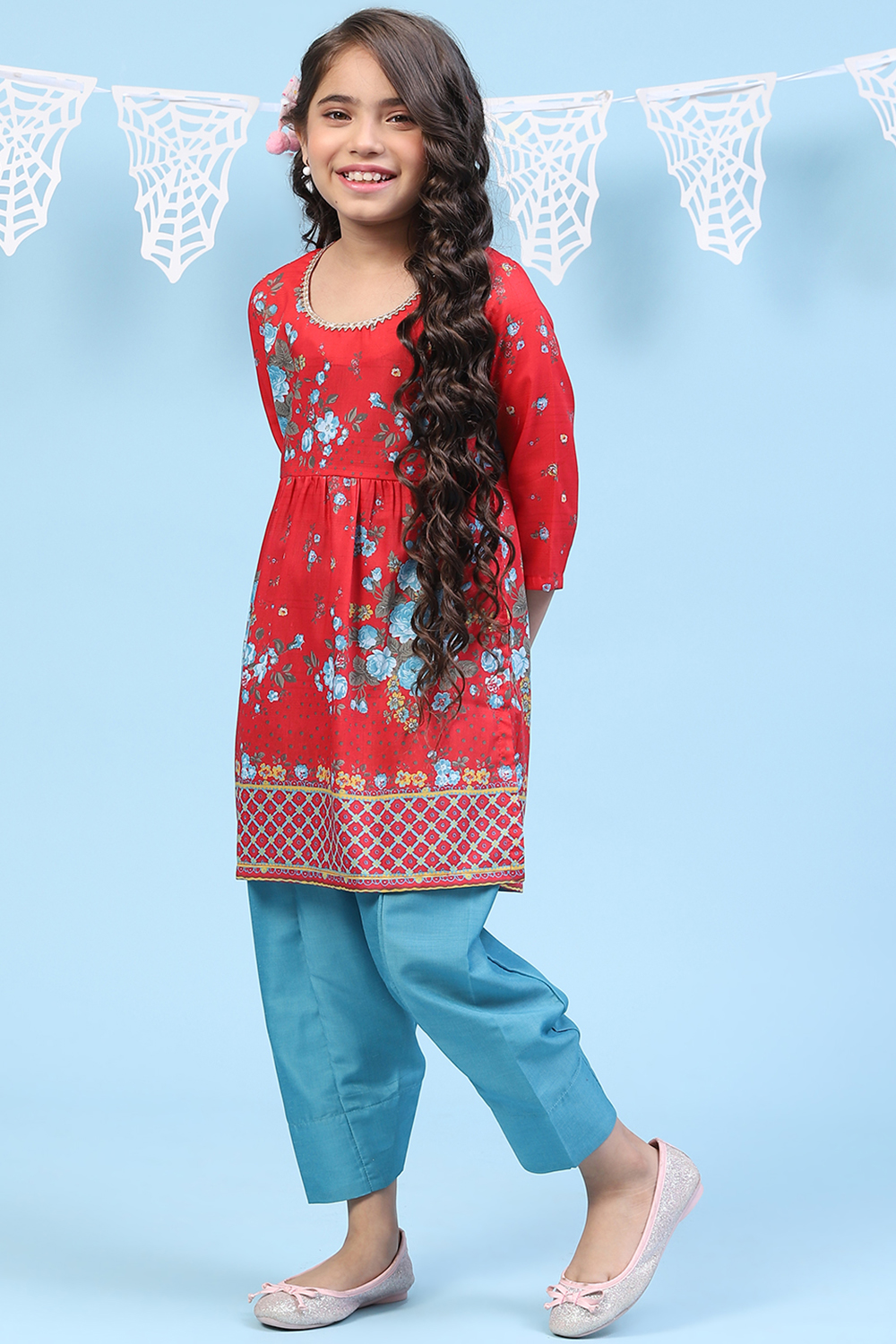 Red Art Silk Straight Printed Kurta Set image number 0