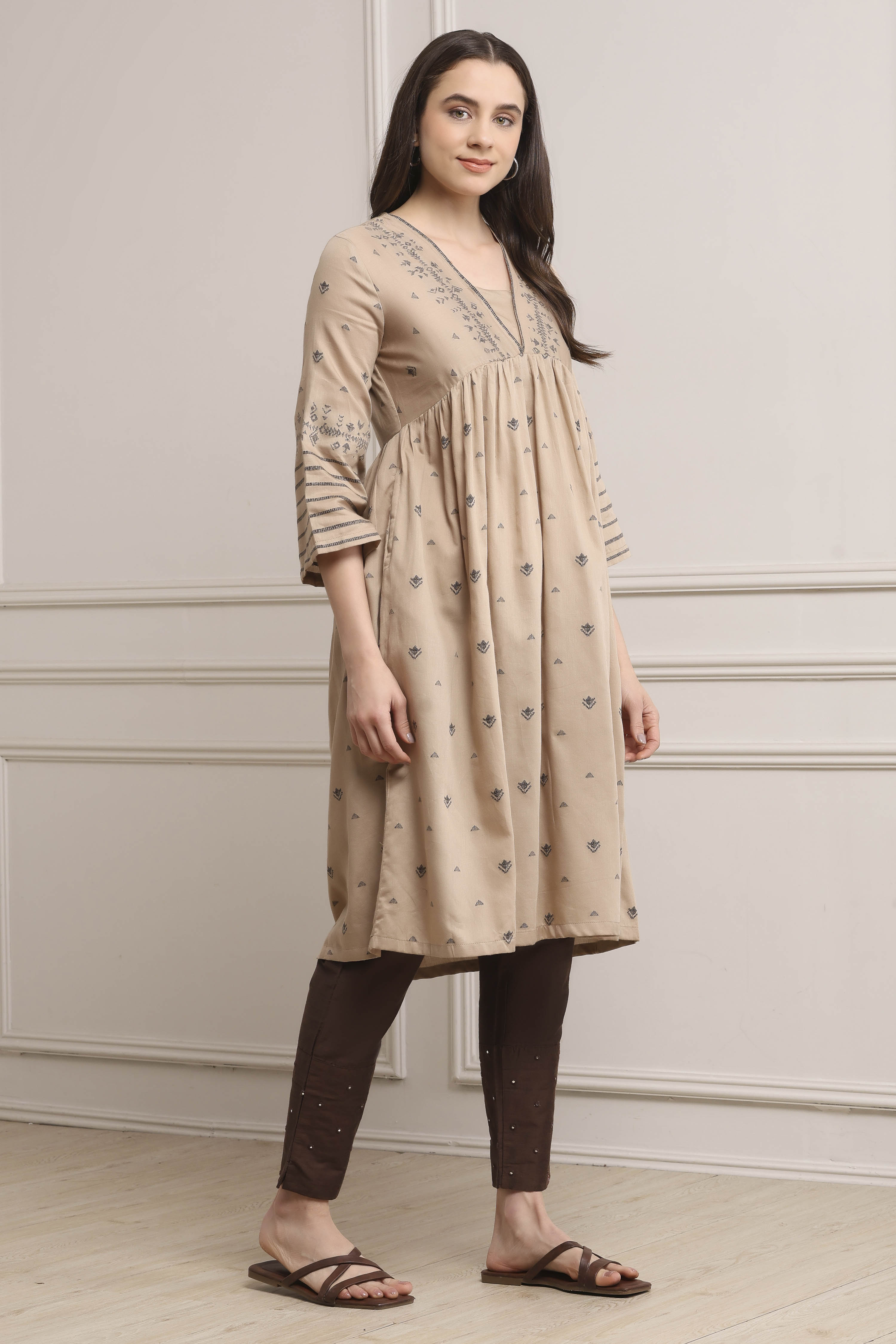 Taupe Poly Cotton Flared Kurta Pants Set image number 5