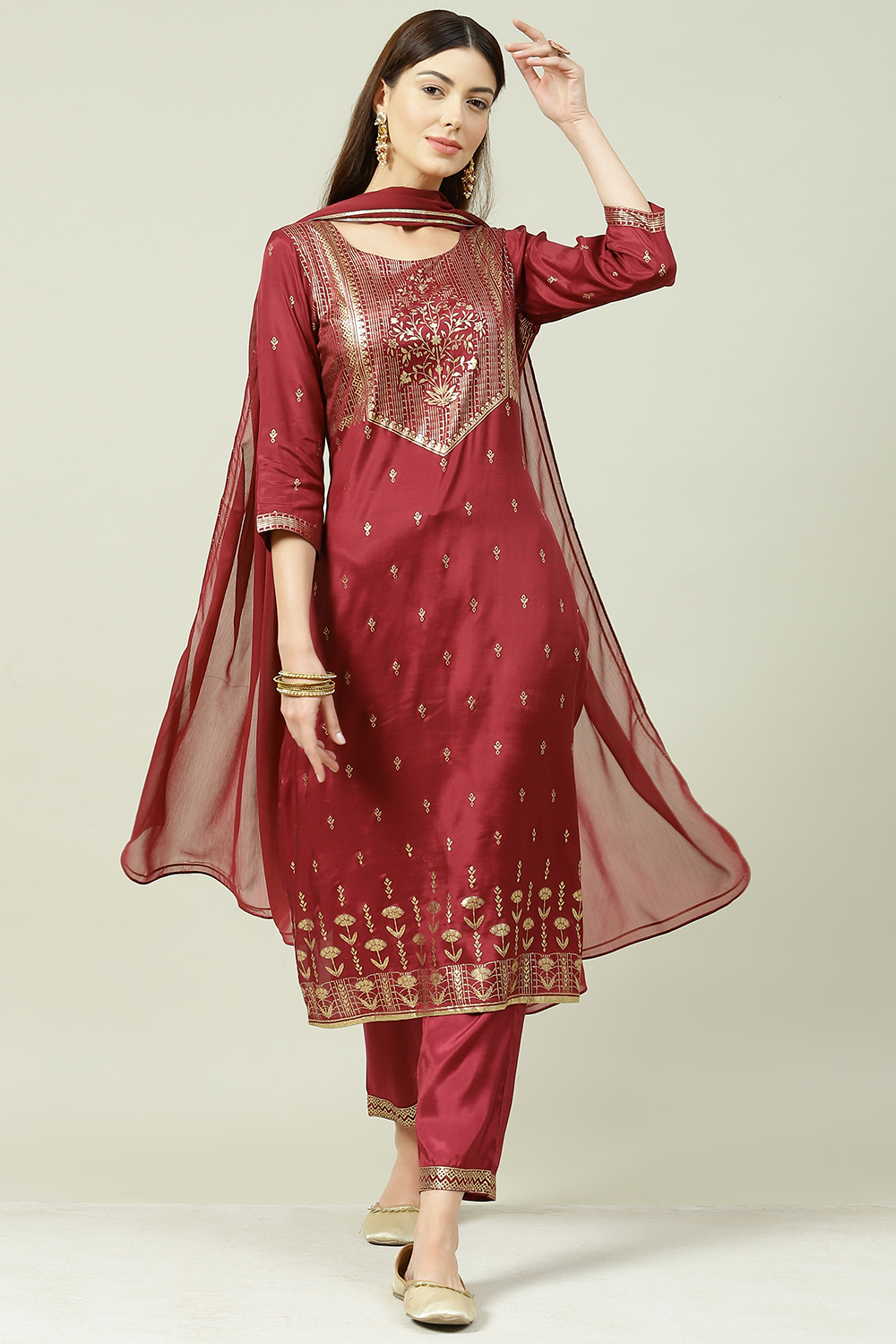 Wine Straight Kurta Regular Pants Suit Set image number 7