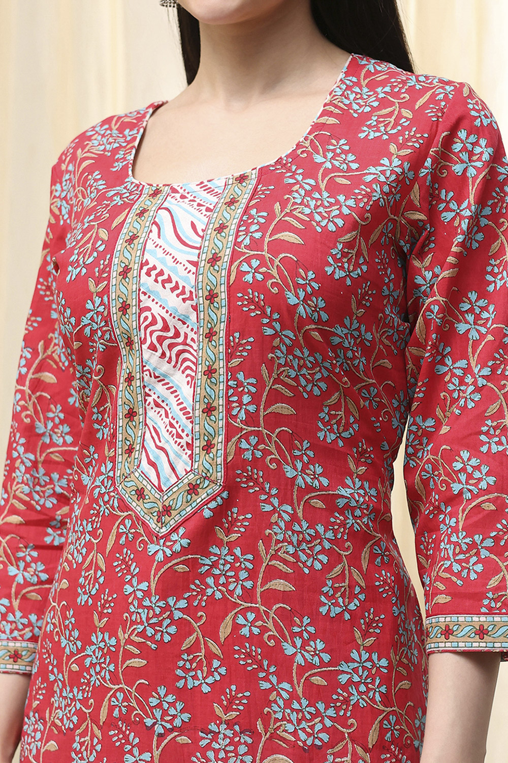 Pink Cotton Screen Print Unstitched Suit Set image number 2