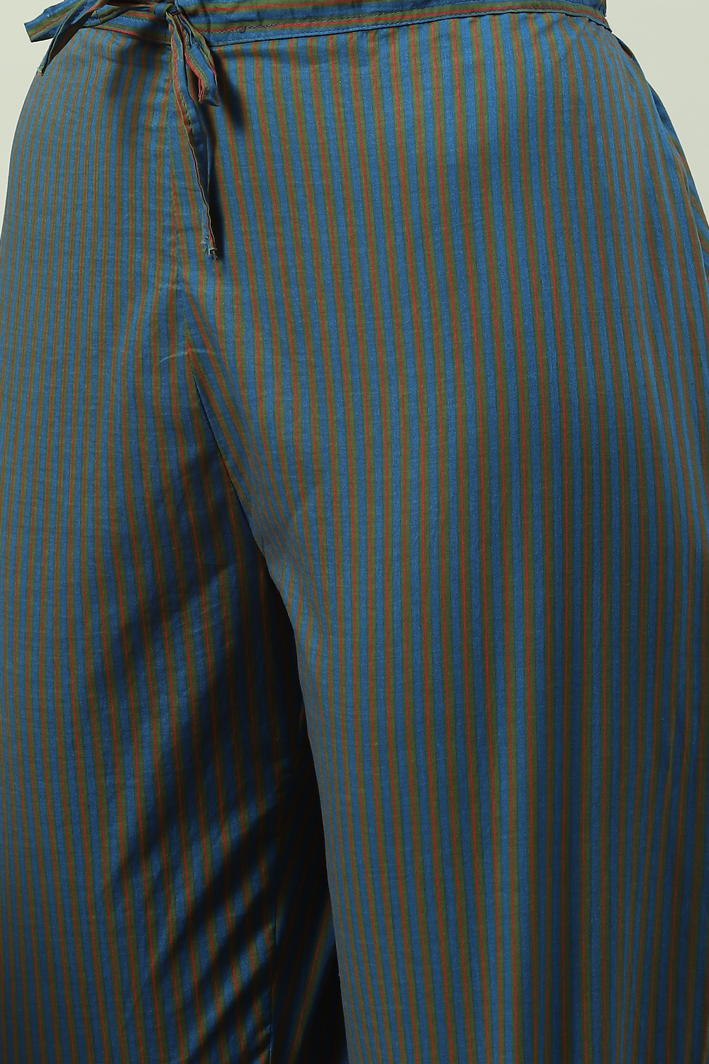Blue Cotton Straight Suit Set image number 6