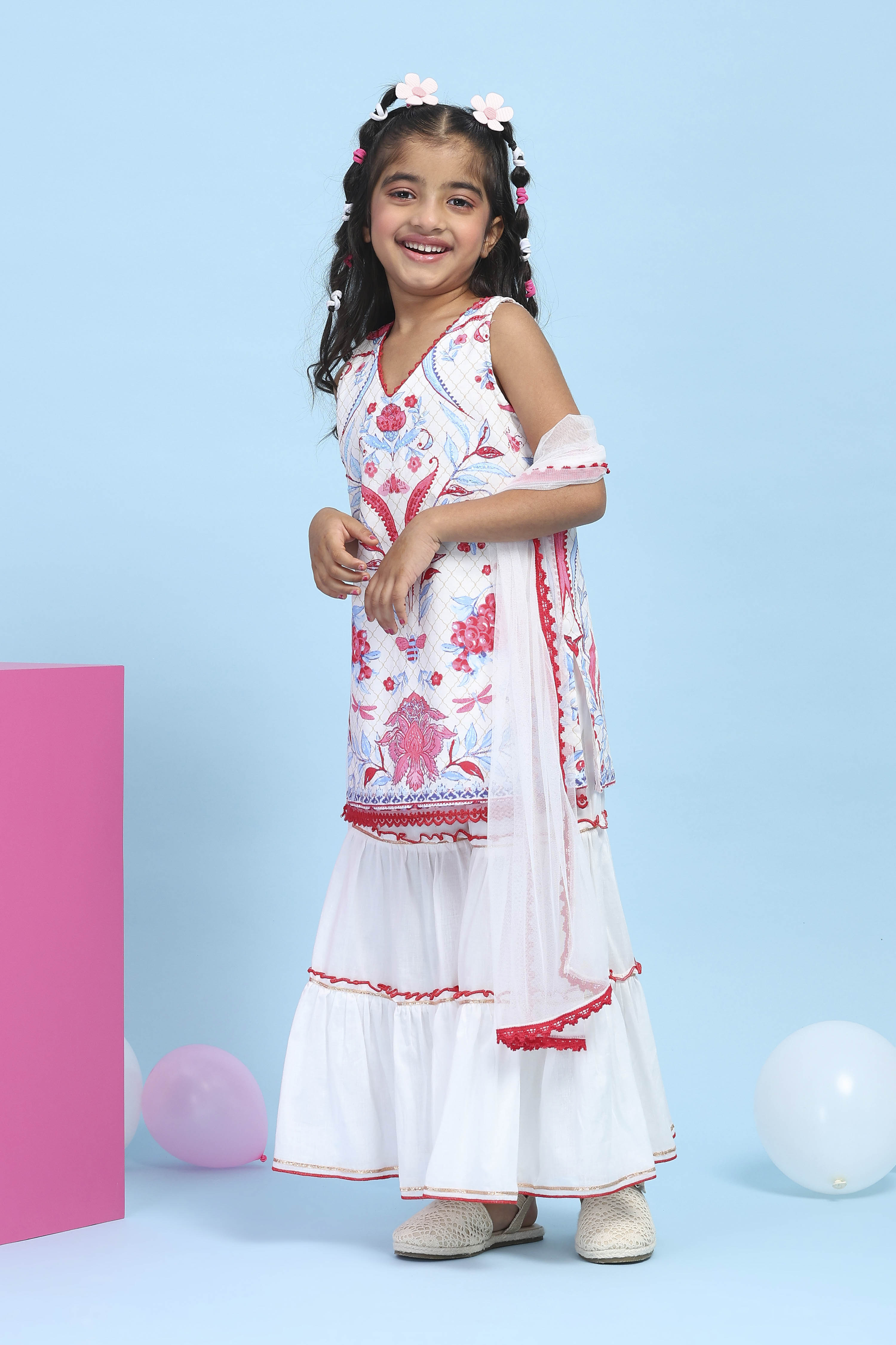 White Cotton Printed Straight Garara Suit Set image number 3