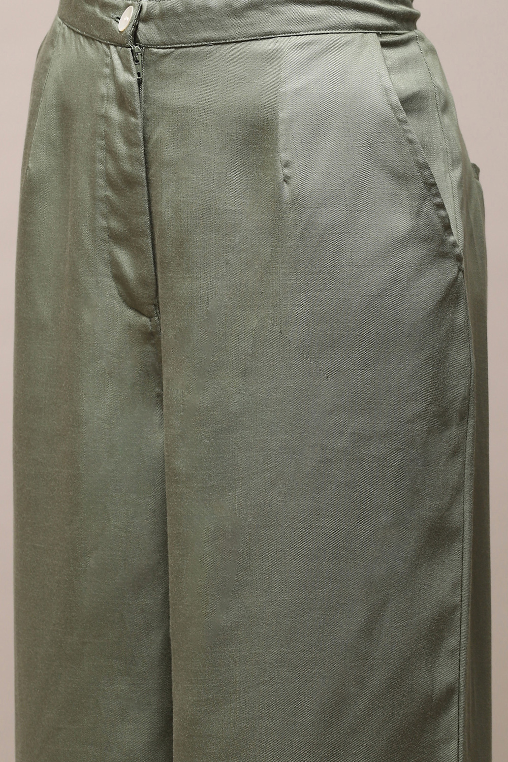 Towny Port Cotton Straight Solid Pants image number 1