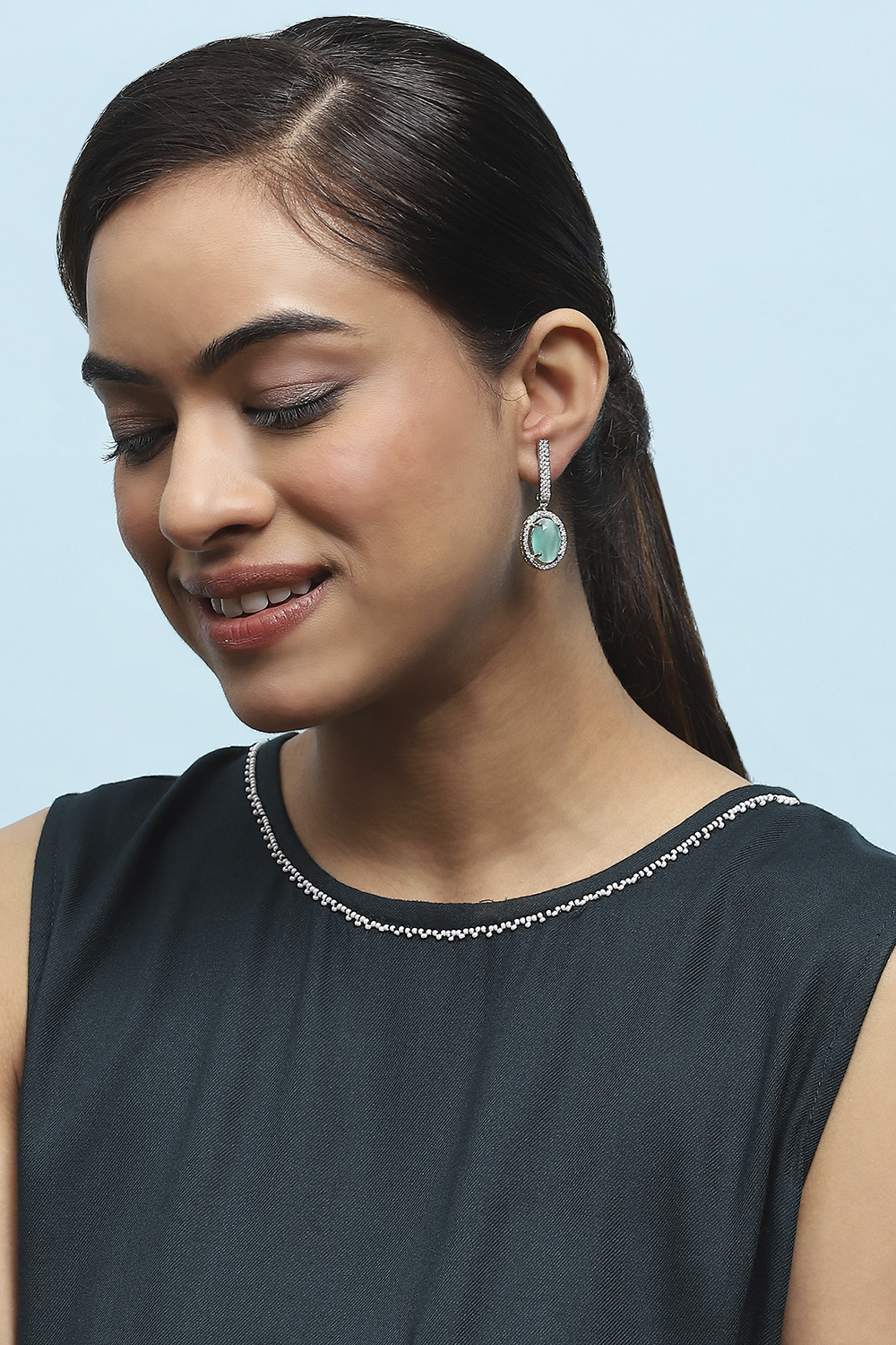 Mint Green Brass Pendant Necklace Set image number 1