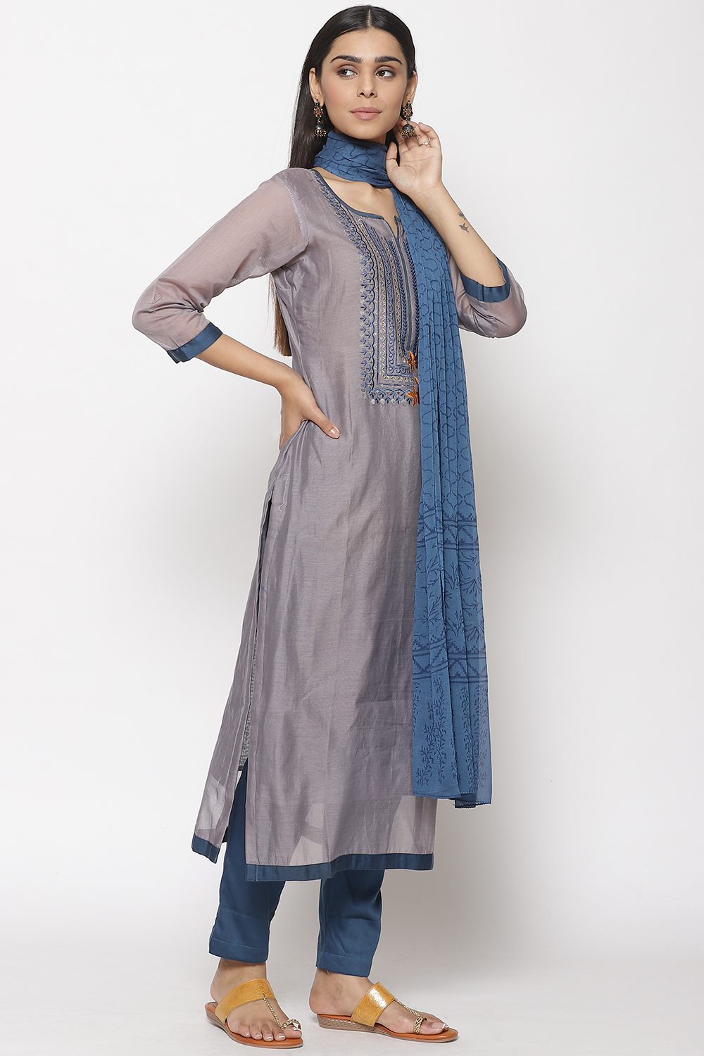 Blue Silk Unstitched Suit Set image number 2