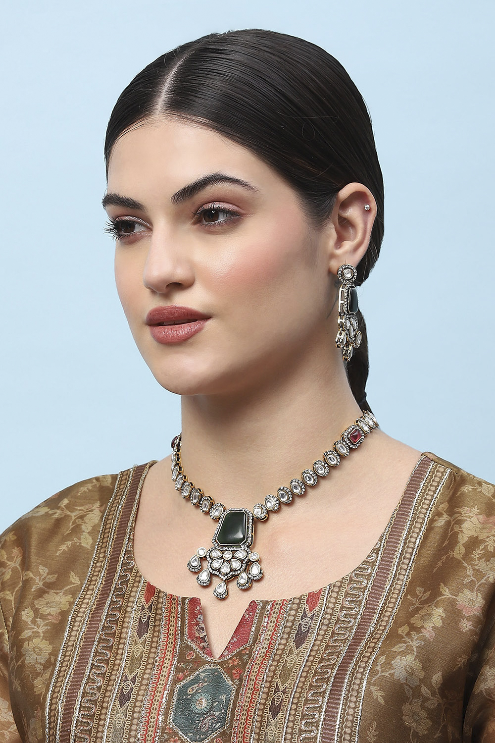 Green Pink Stone Necklace Set image number 1