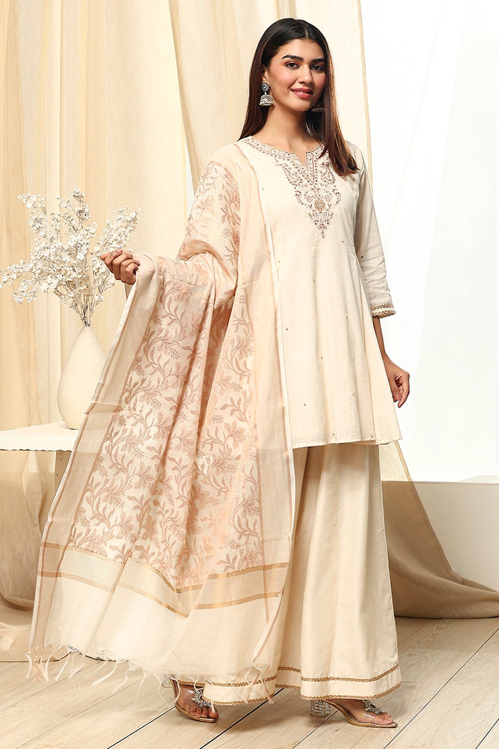 Off-White Embroidered Kalidar Suit Set image number 5