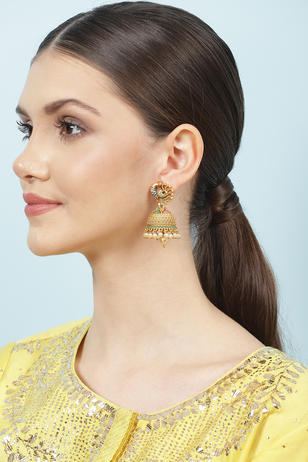 Gold Alloy Earrings image number 3