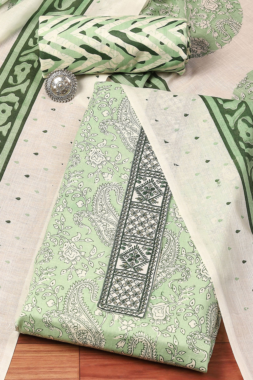 Green Cotton Printed Unstitched Suit Set image number 0