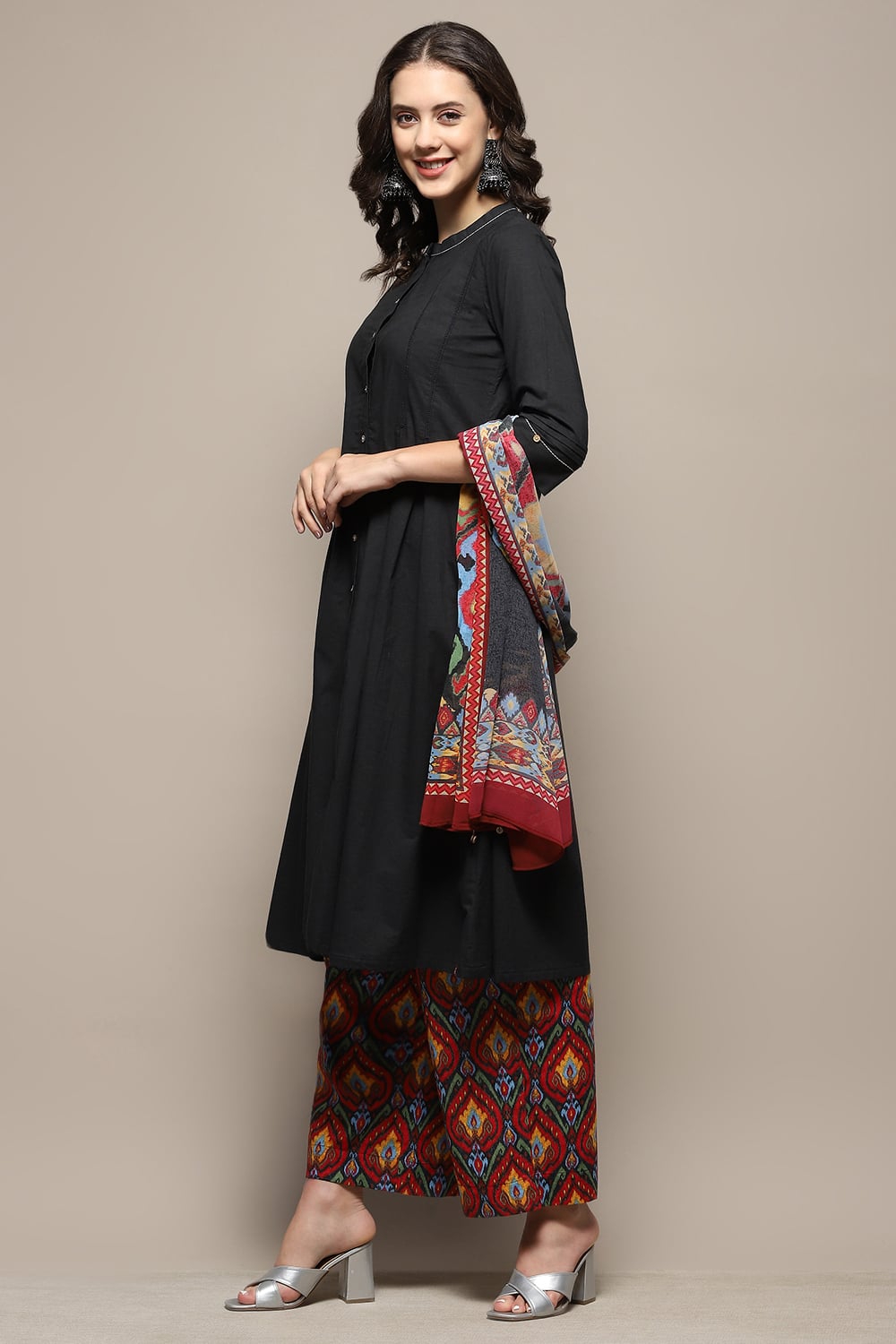Charcoal Grey Cotton Pleated Kalidar Suit Set image number 4