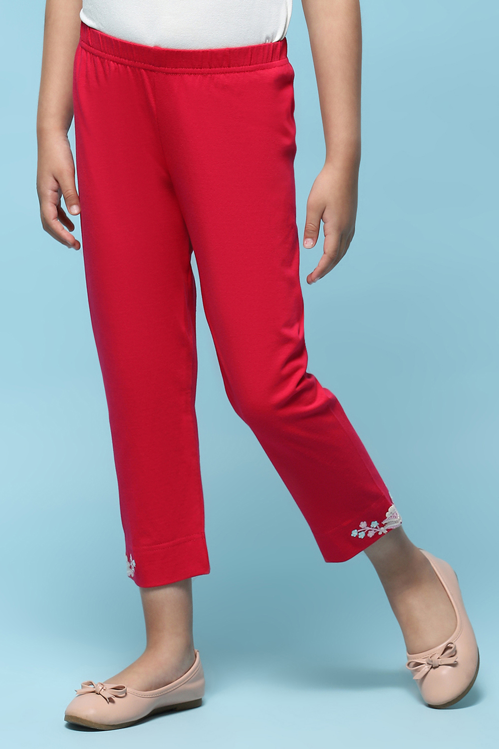 Fuchsia Cotton Lycra Regular Fit Capri image number 2