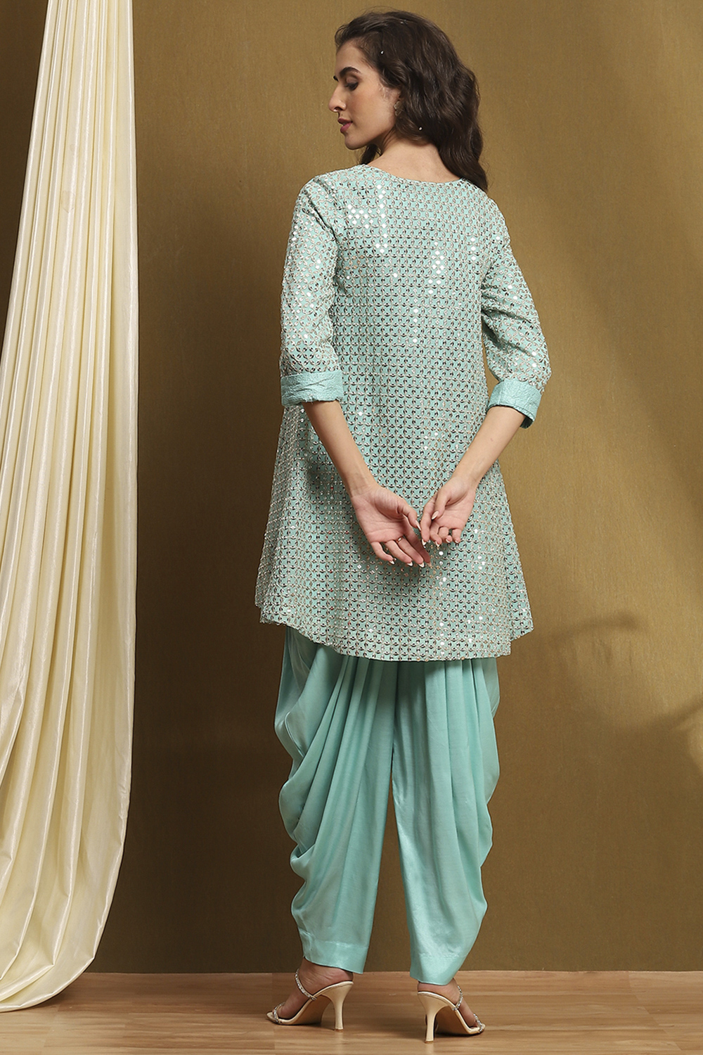 Aqua Blue Viscose Blend Embellished Asymmetric Kurta Set image number 4