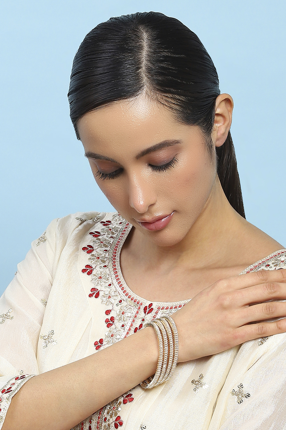 White Alloy Bangle image number 3