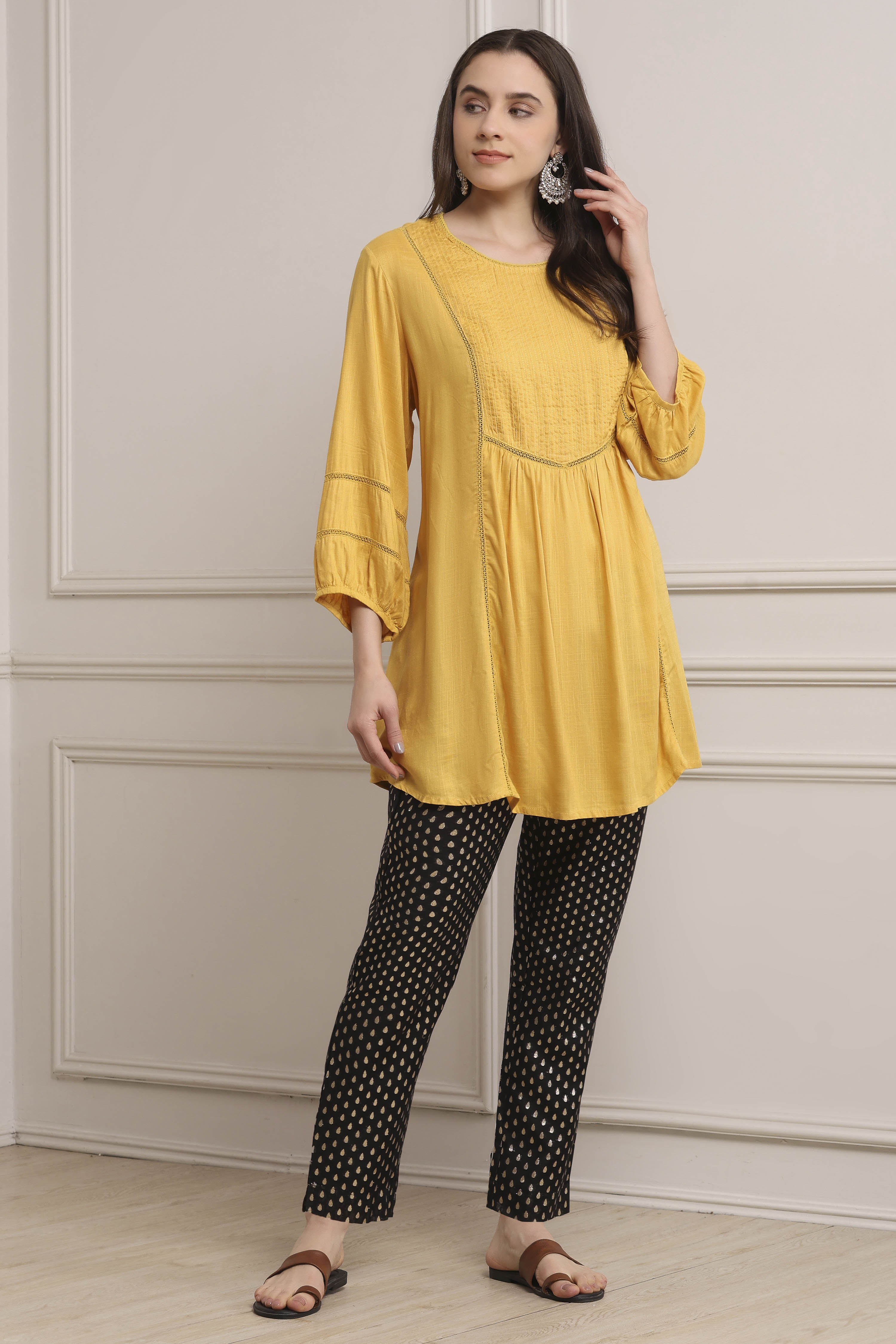 Yellow Viscose Rayon Straight Kurta Pants Set image number 0