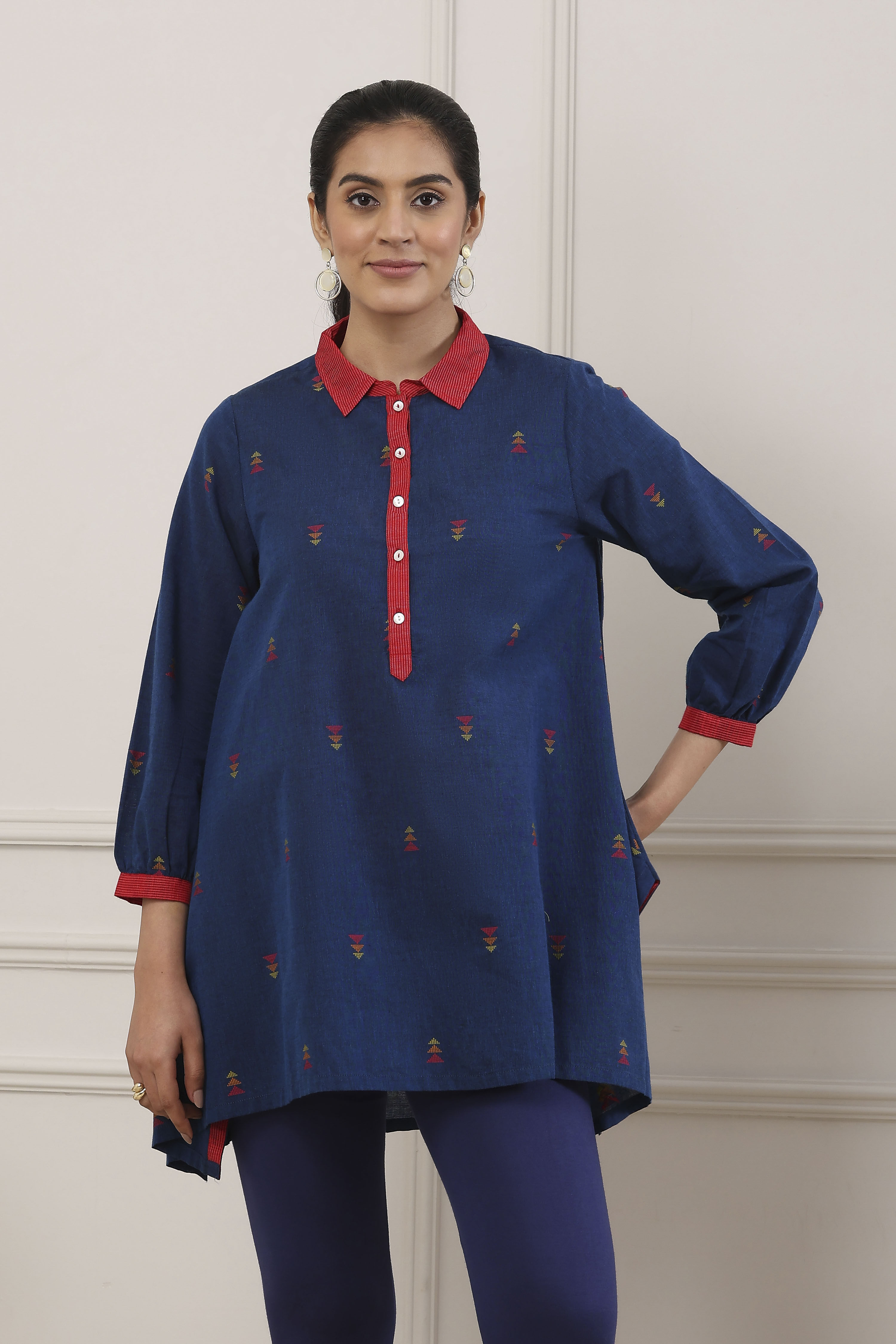 Blue Cotton Geometric Printed Shirt Style Kurti image number 5