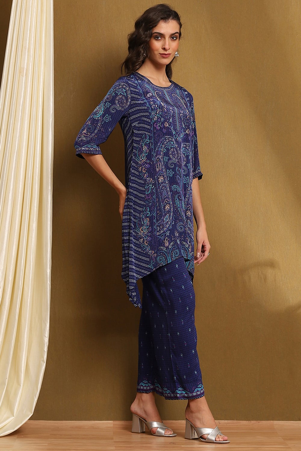 Blue Crepe Printed Asymmetric Kurta Set image number 5