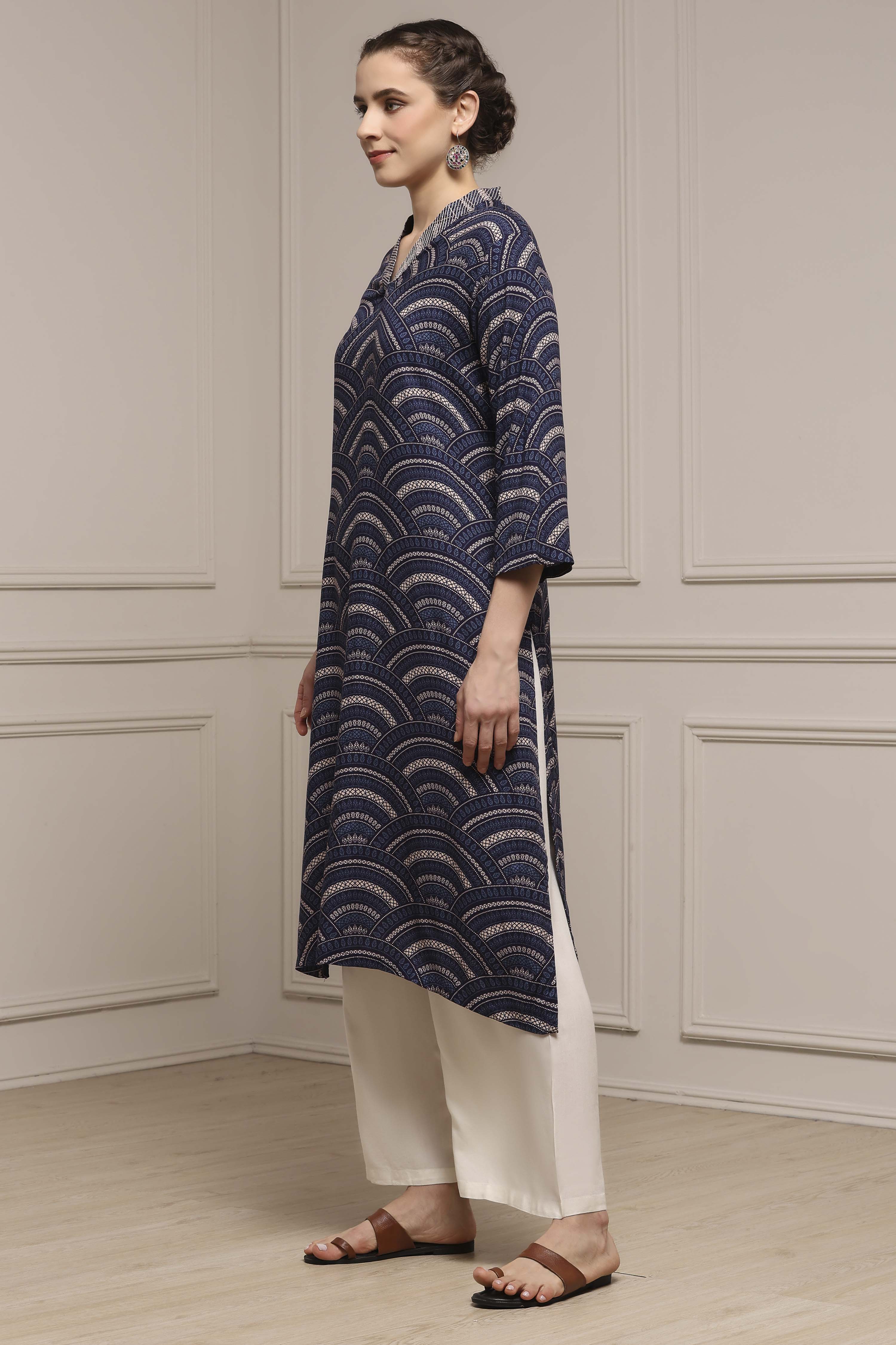 Indigo Blue Viscose Rayon Straight Kurta image number 2