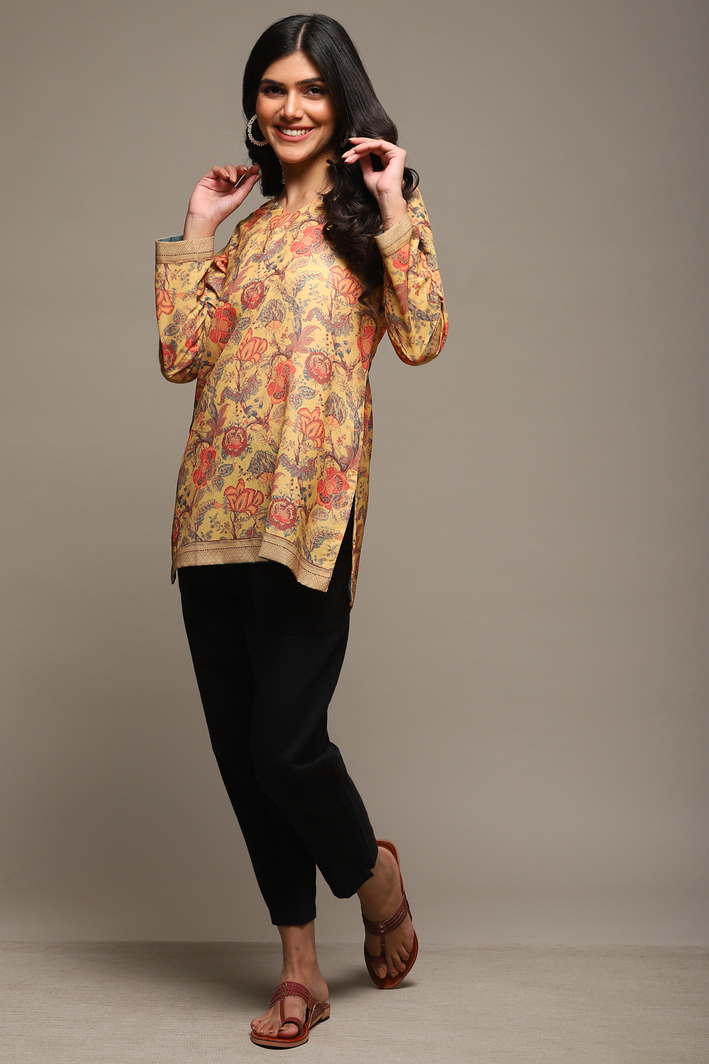 Mustard Cotton Blend Printed Kurti image number 0