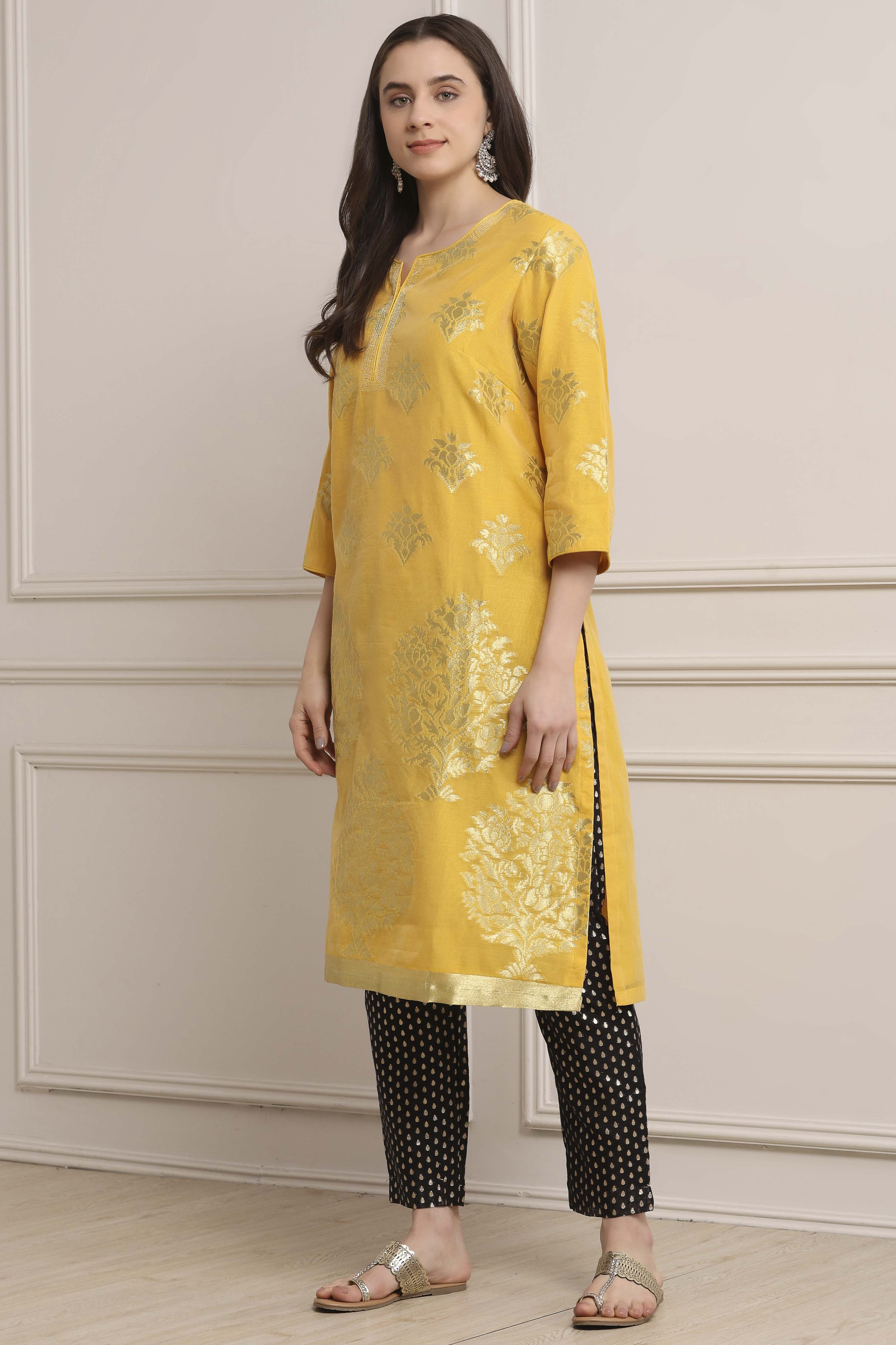 Yellow Poly Cotton Straight Kurta Pants Set image number 3