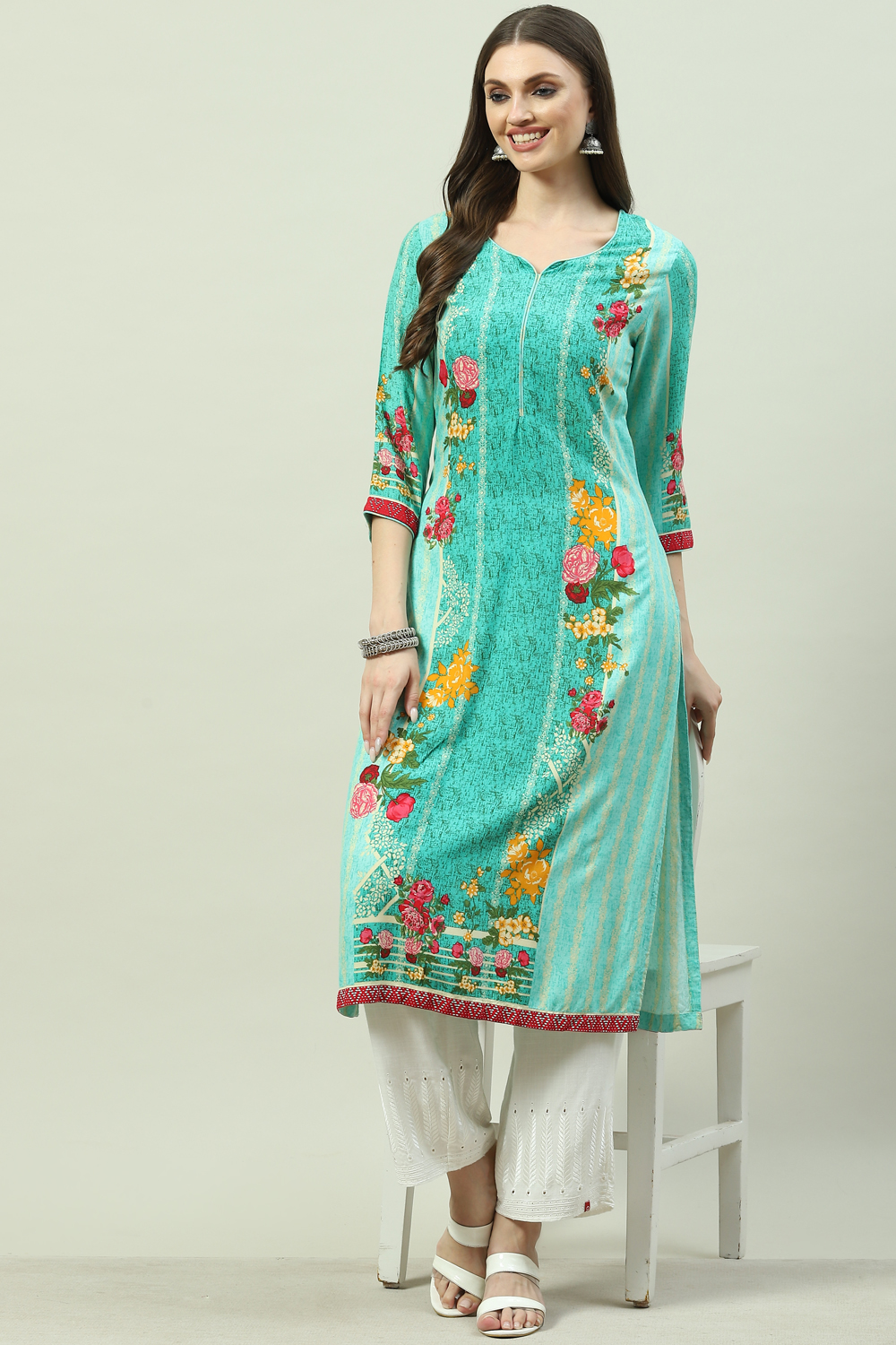 Green LIVA Straight Printed Kurta image number 0