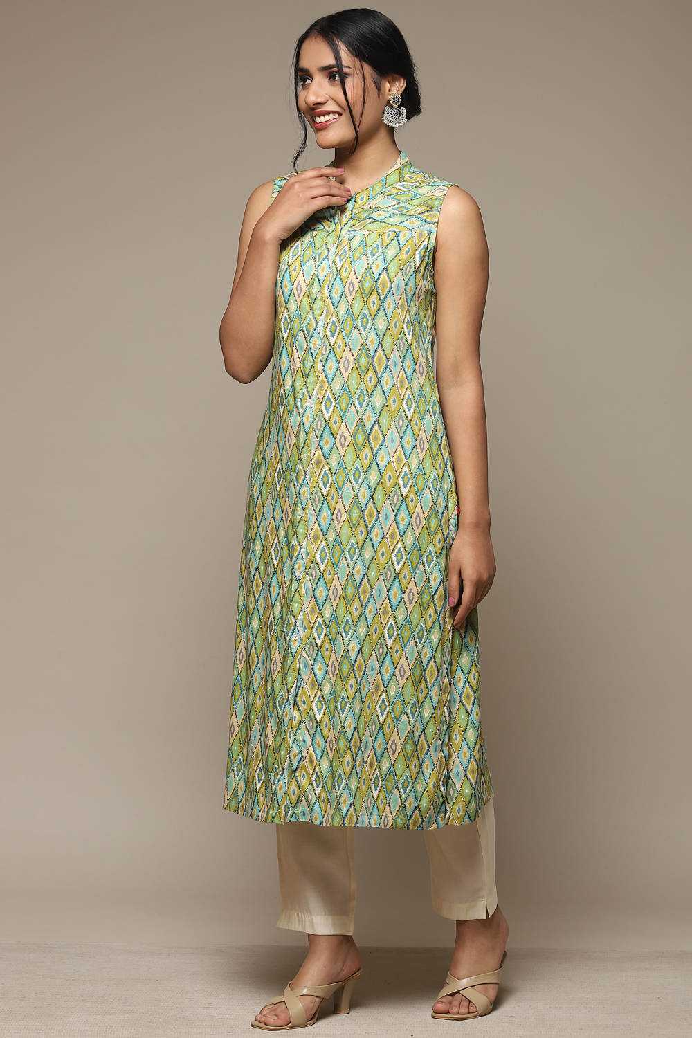 Green Rayon Straight Printed Kurta image number 2