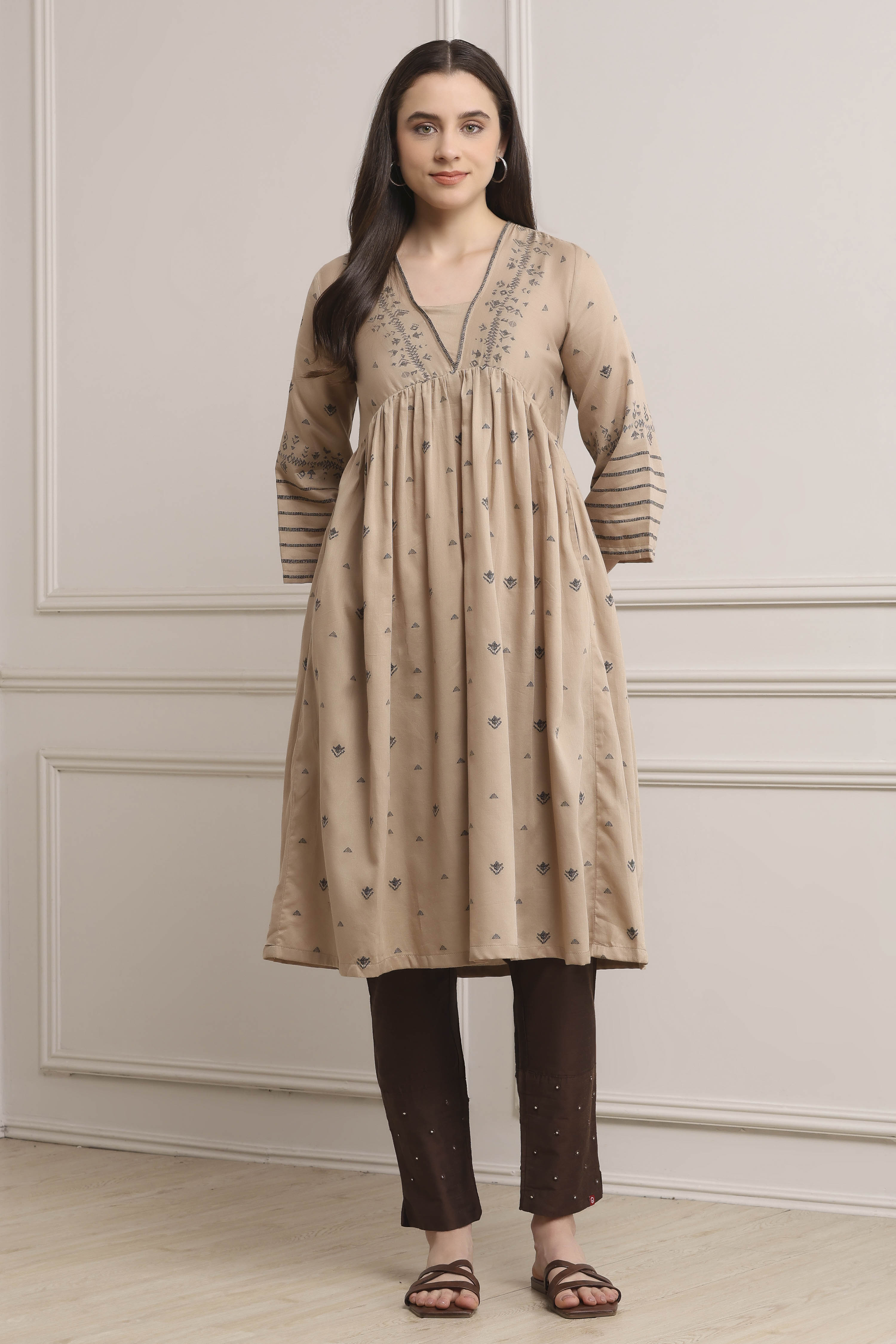 Taupe Poly Cotton Flared Kurta Pants Set image number 6