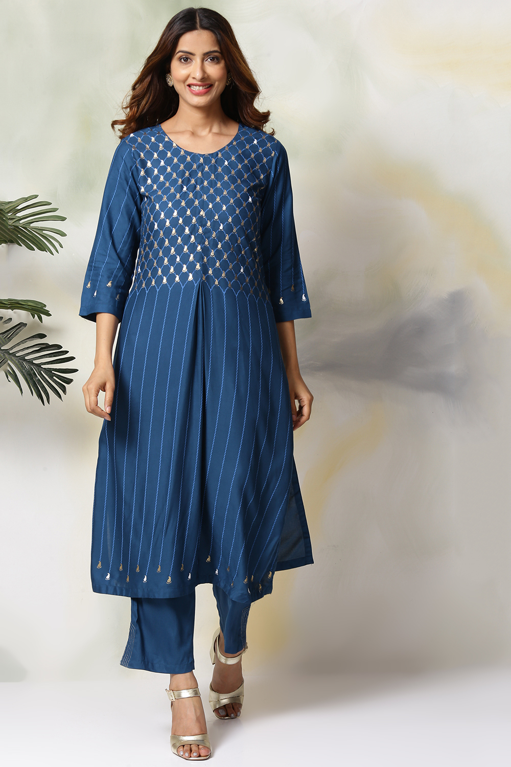 Fuchsia Rayon Straight Kurta Pants Set image number 0