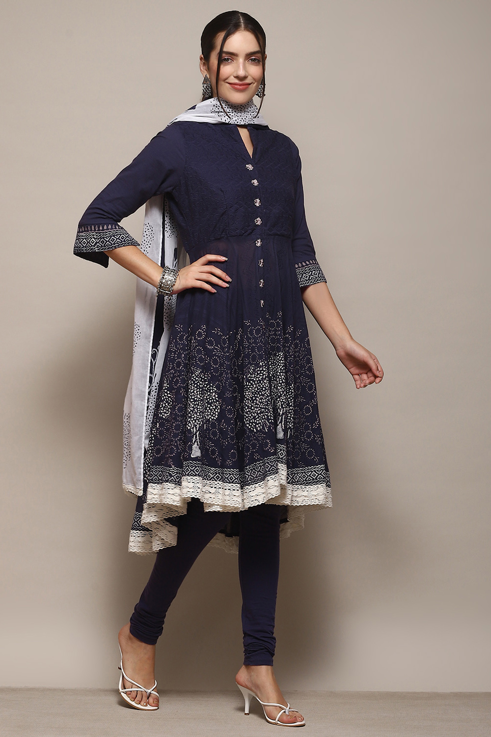 Turquoise Cotton Anarkali Solid Kurta Churidar Suit Set image number 6