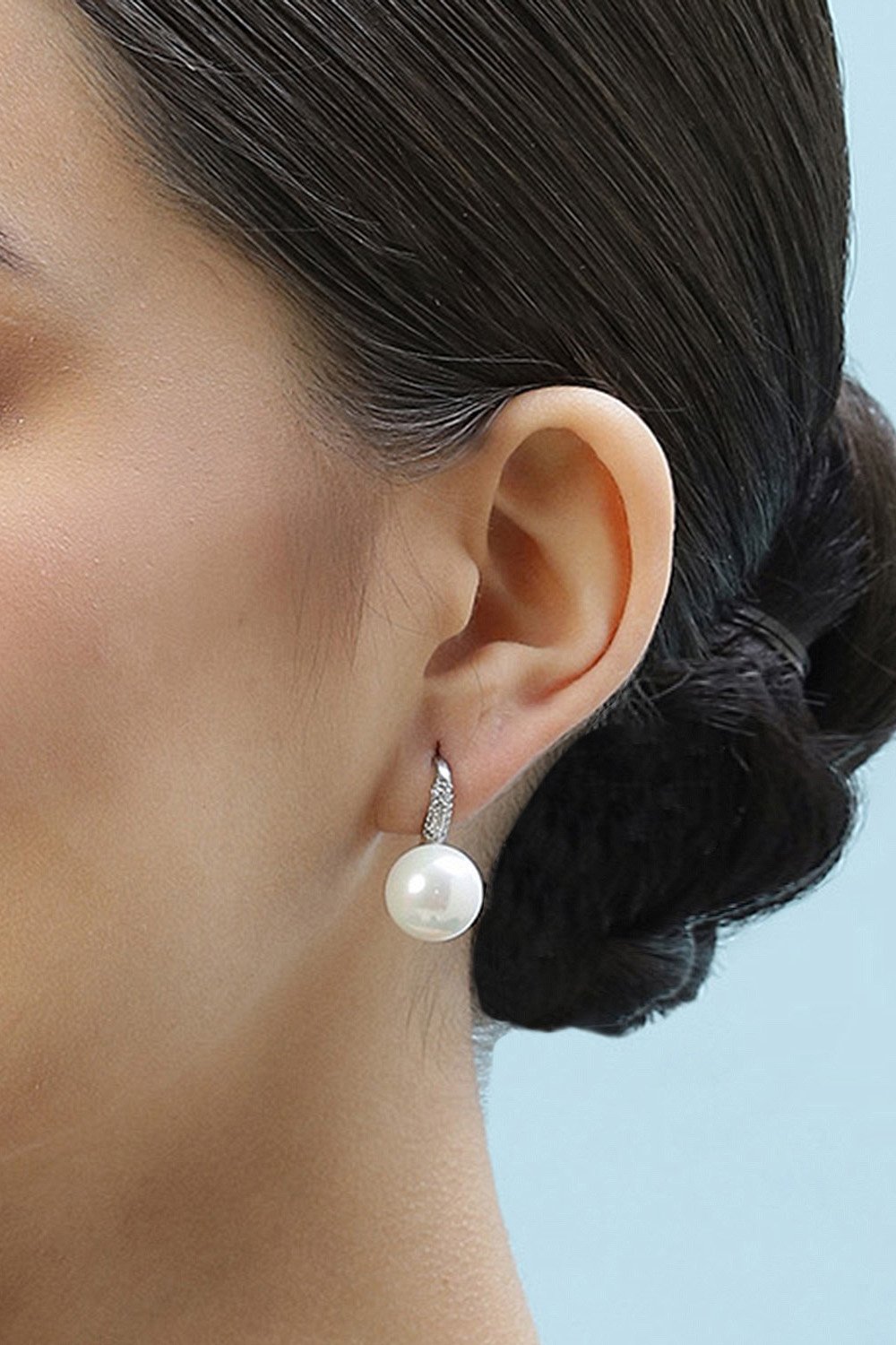 Pearl Brass Earrings image number 1