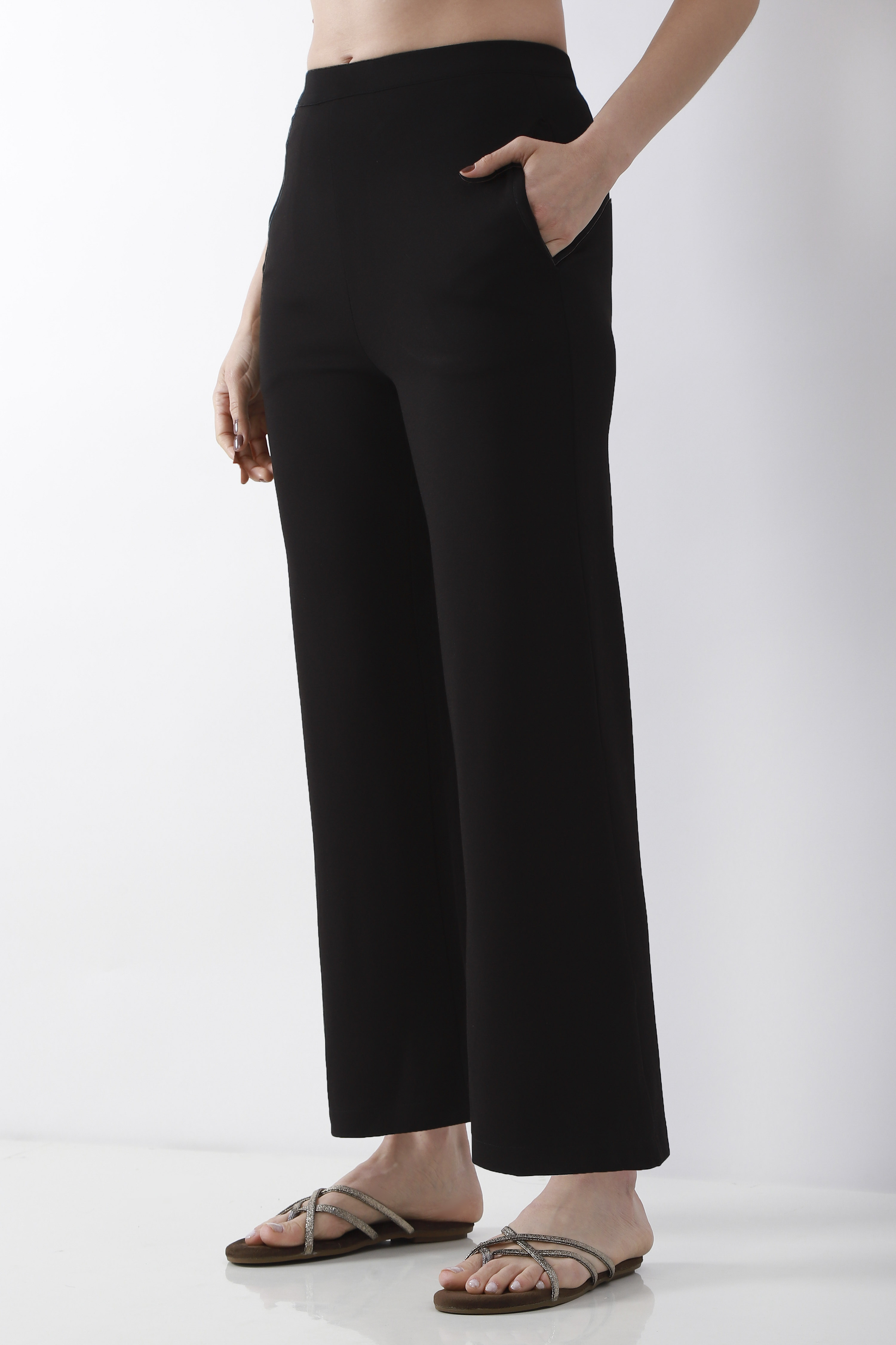 White Solid Wide Leg Pants image number 2