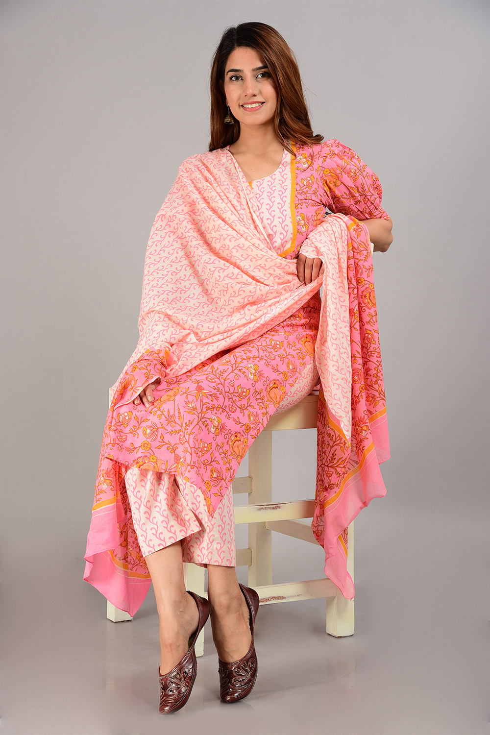 Pink Cotton Screen Print Unstitched Suit Set image number 0