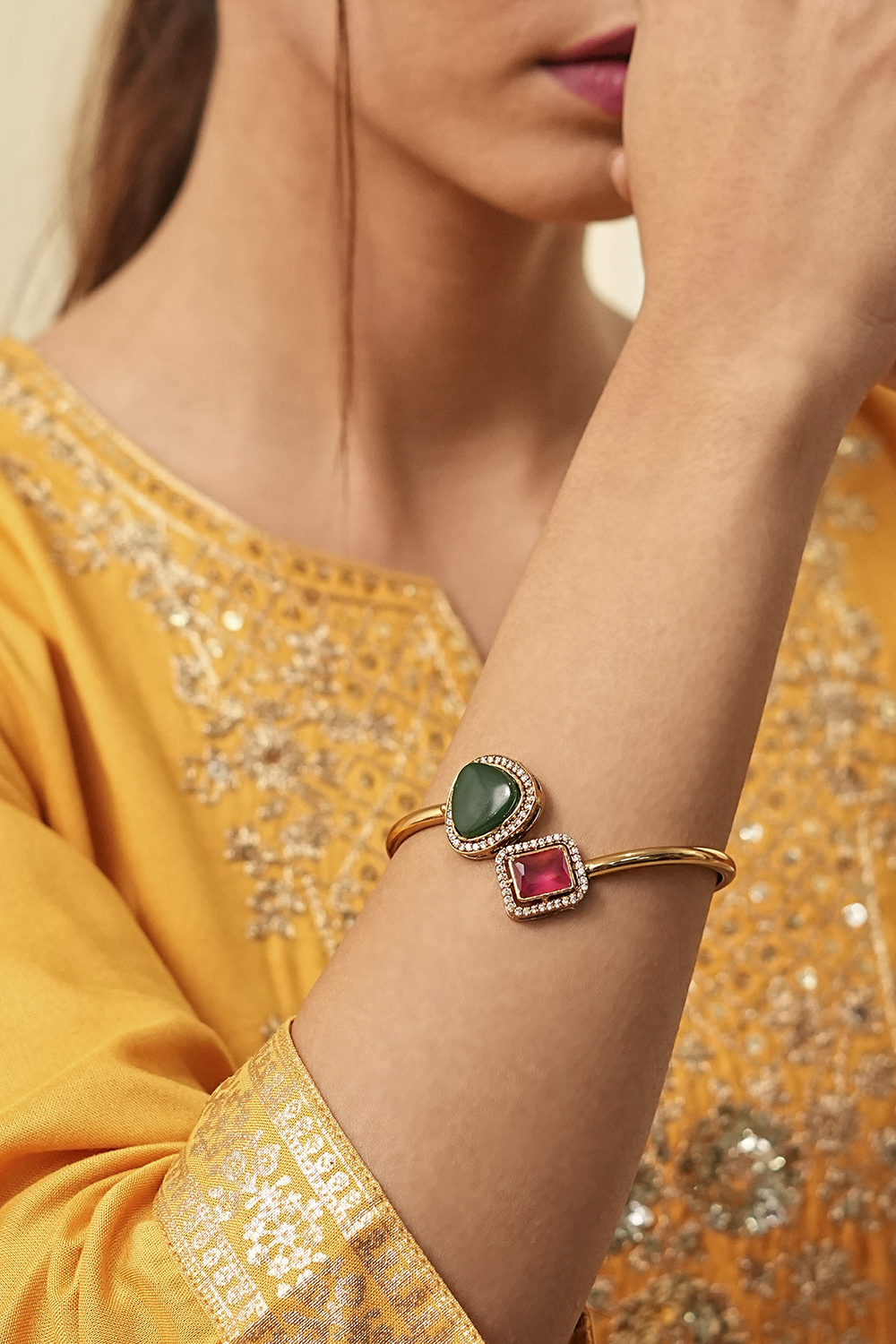 Green Red Brass Bracelet image number 1