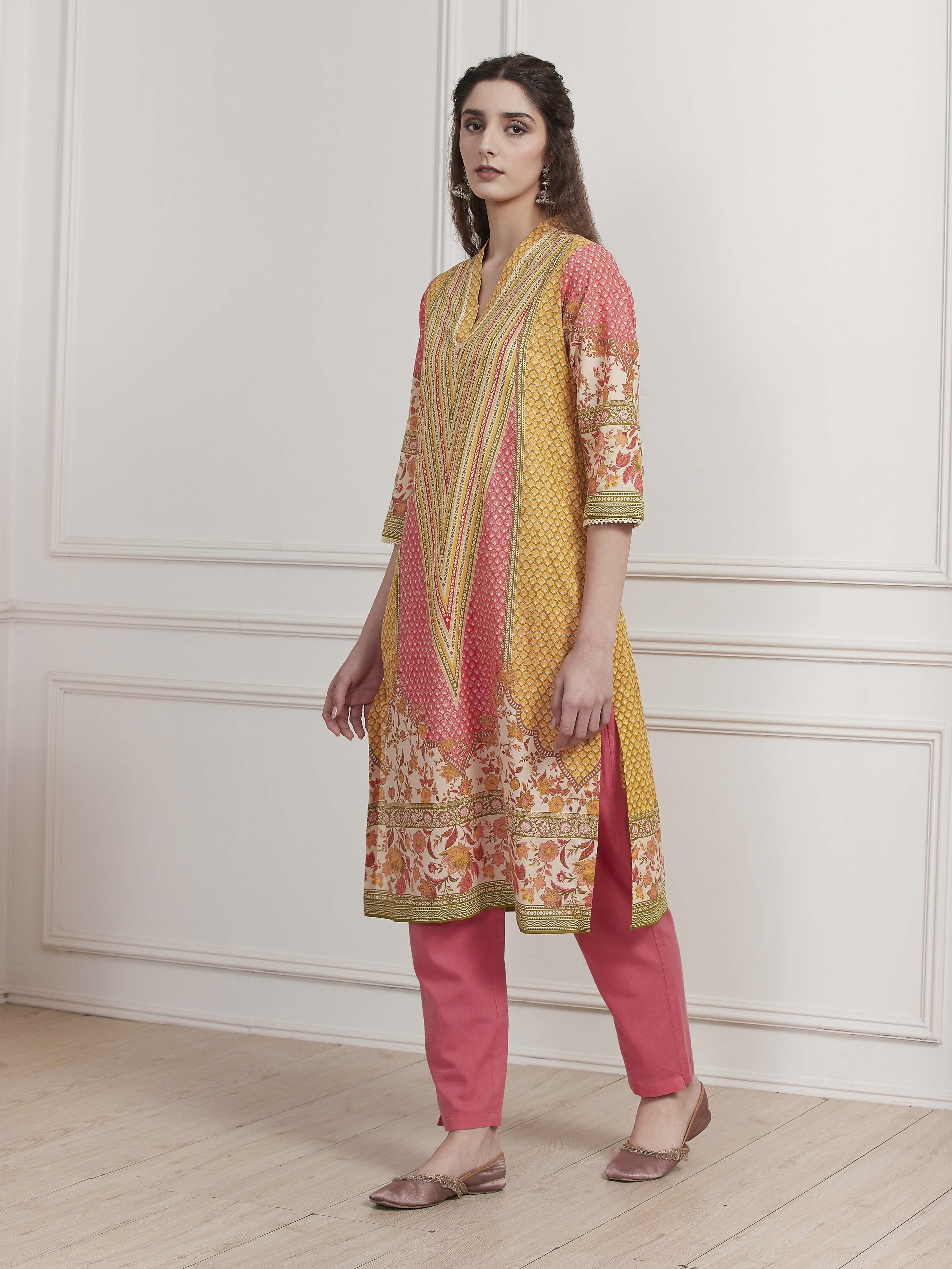 Red Cotton Printed Straight Kurta image number 2