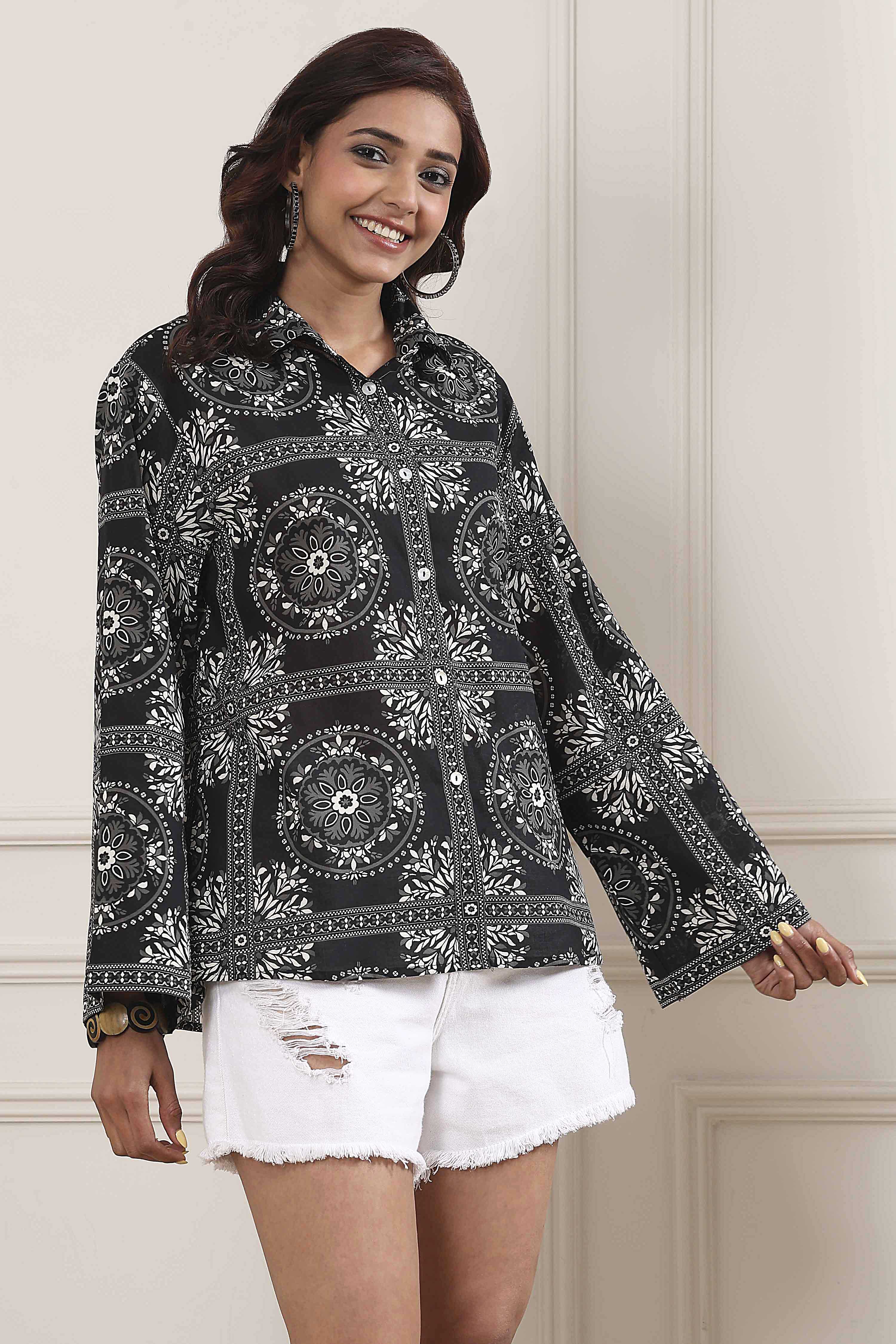 Black Cotton Printed Straight Shirt image number 5