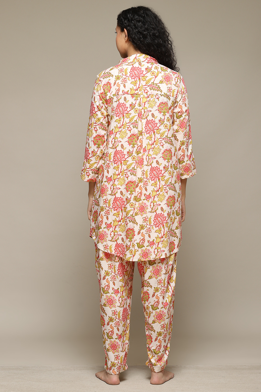 Off White & Red Rayon Printed 2 Piece Sleepwear Set image number 4