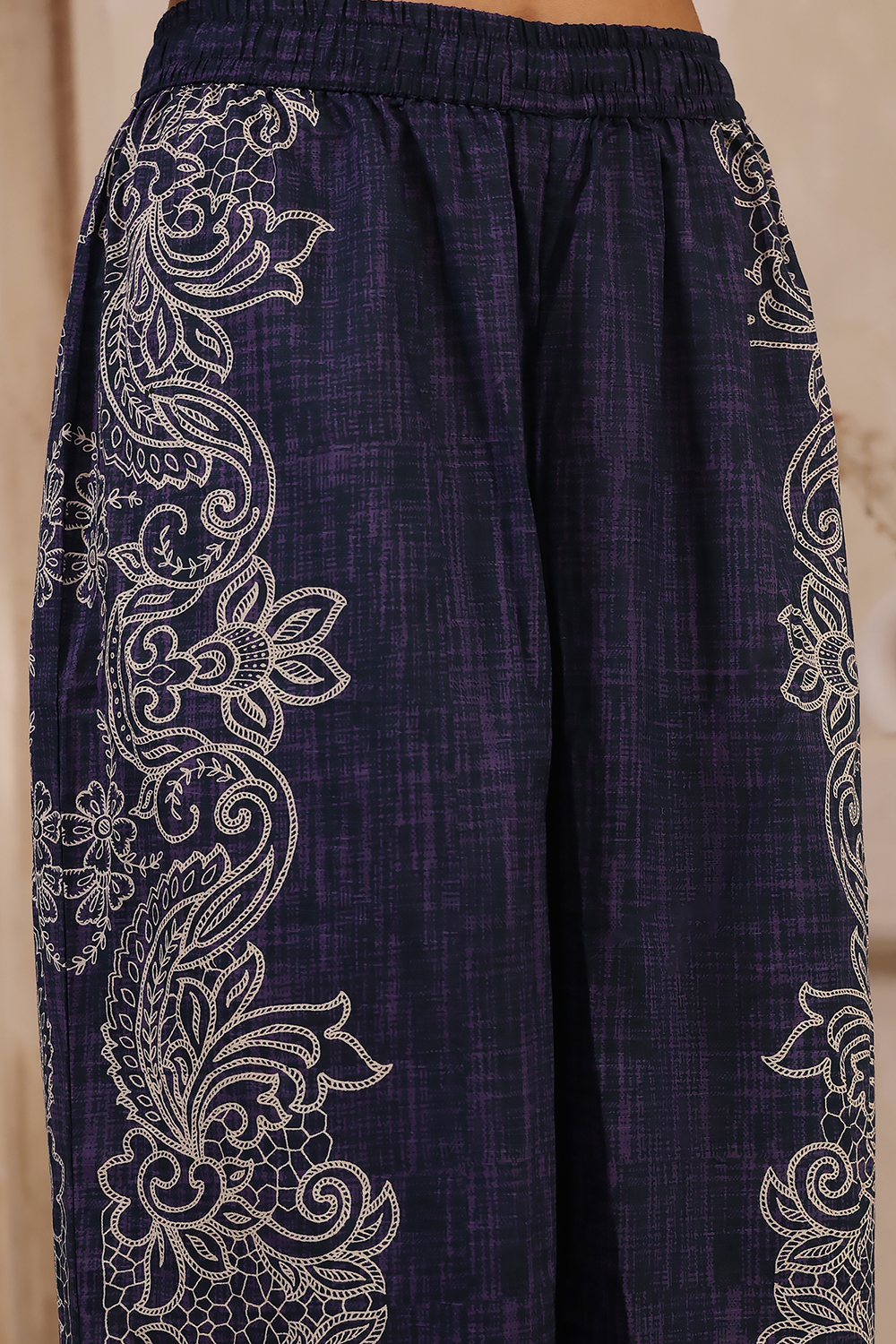 Blue Cotton floral Printed Straight Kurta Set image number 2