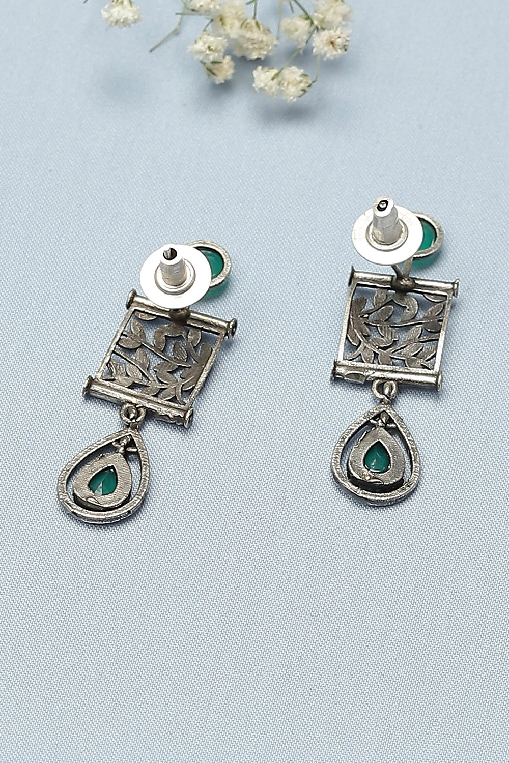 Oxidised Green Alloy Earrings image number 2