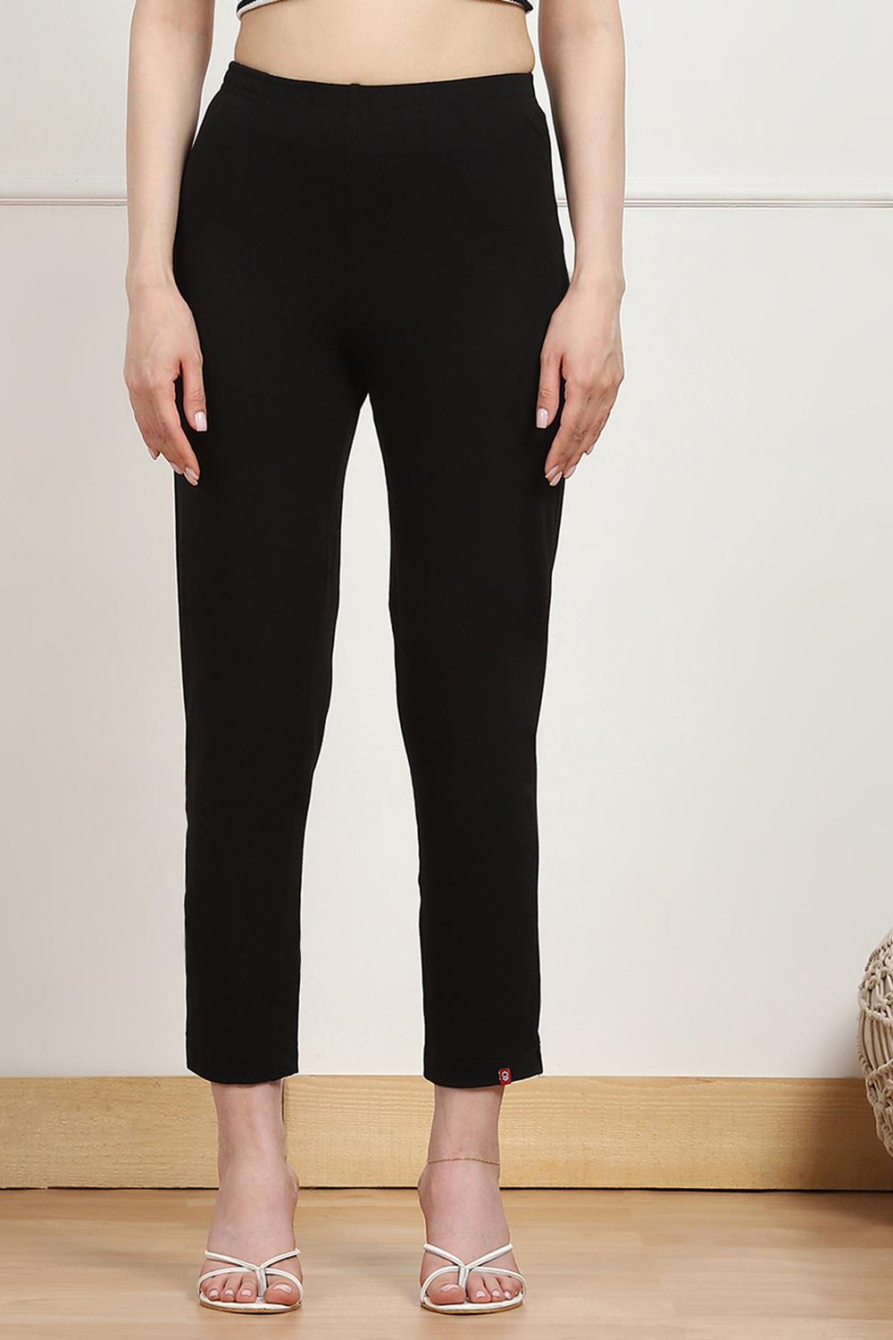 White Cotton Blend Pants image number 4