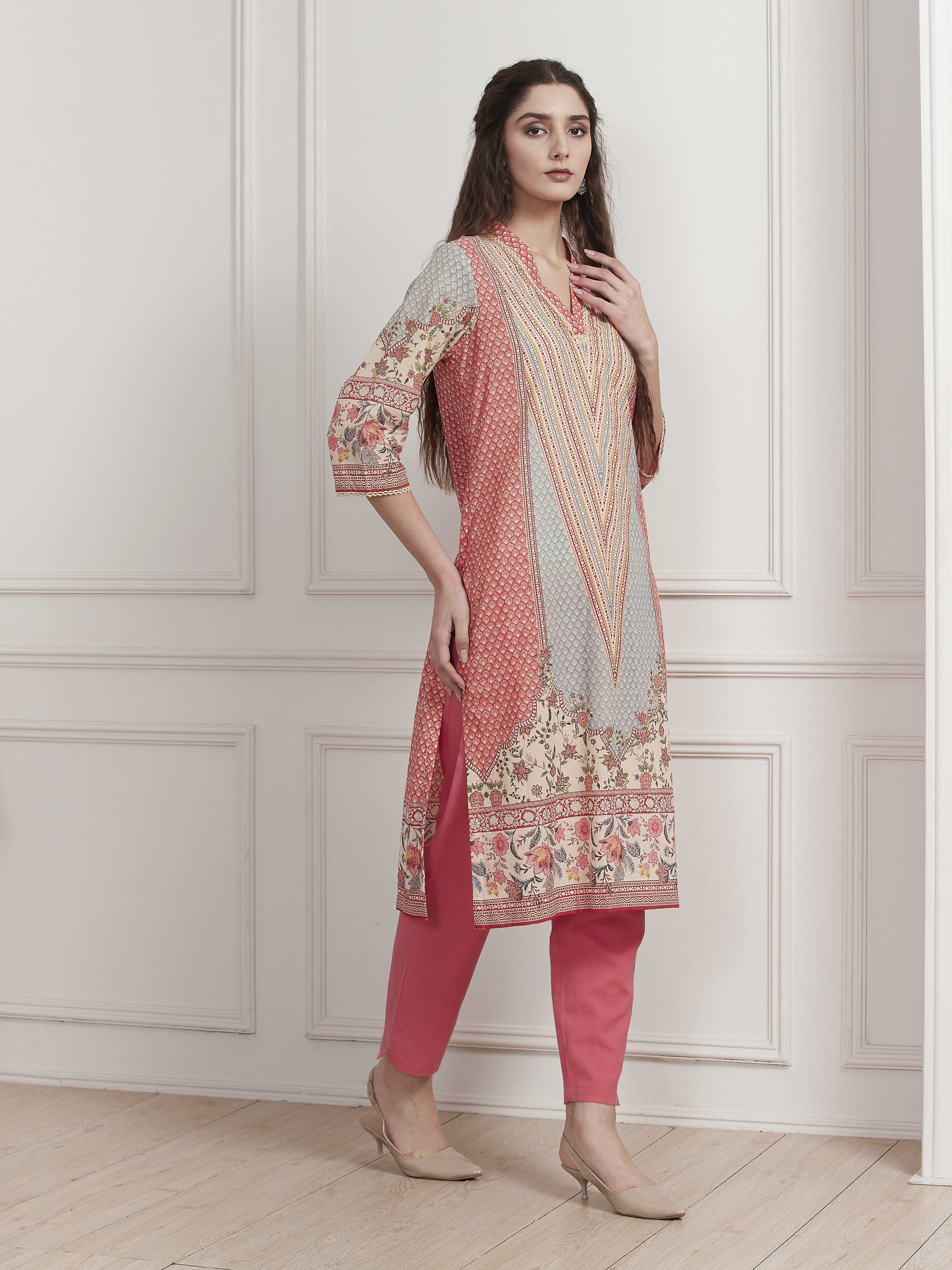 Red Cotton Printed Straight Kurta image number 4