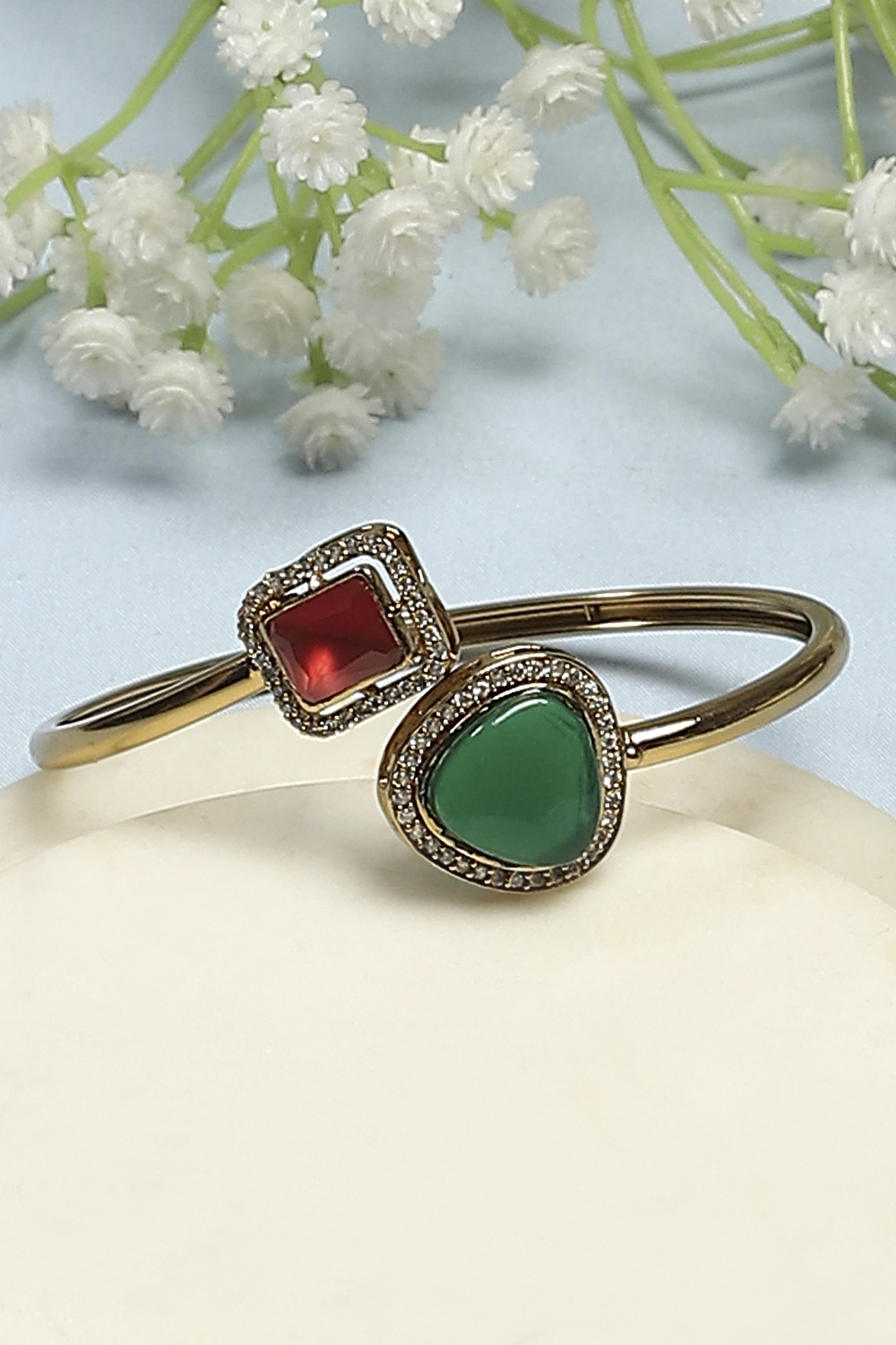 Green Red Brass Bracelet image number 0