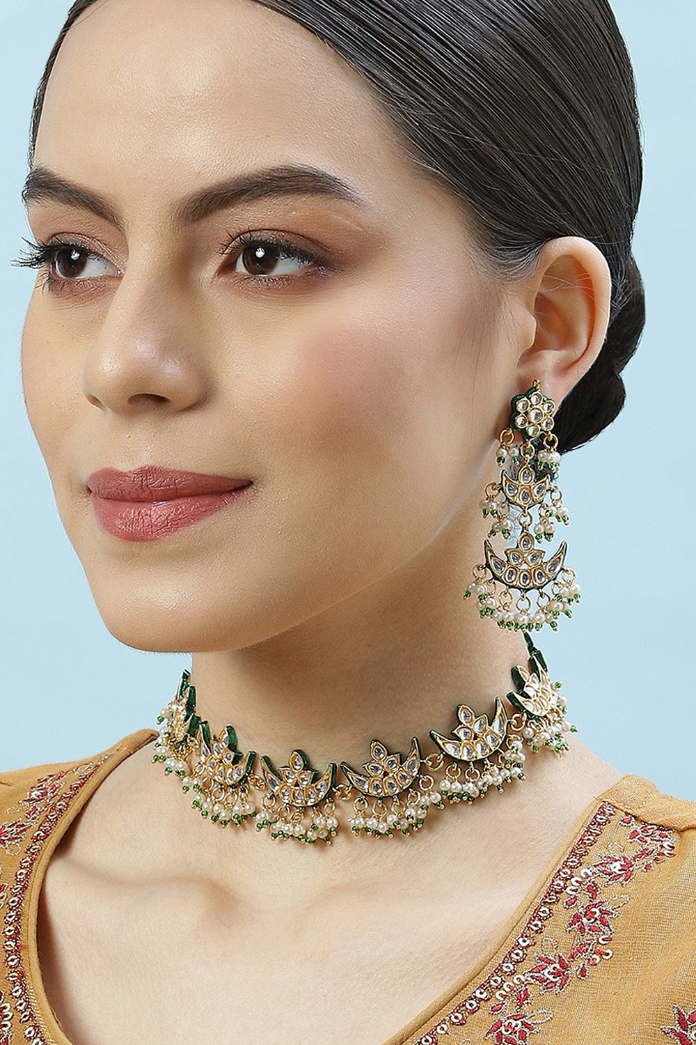 Gold & Green Brass Necklace Set image number 1