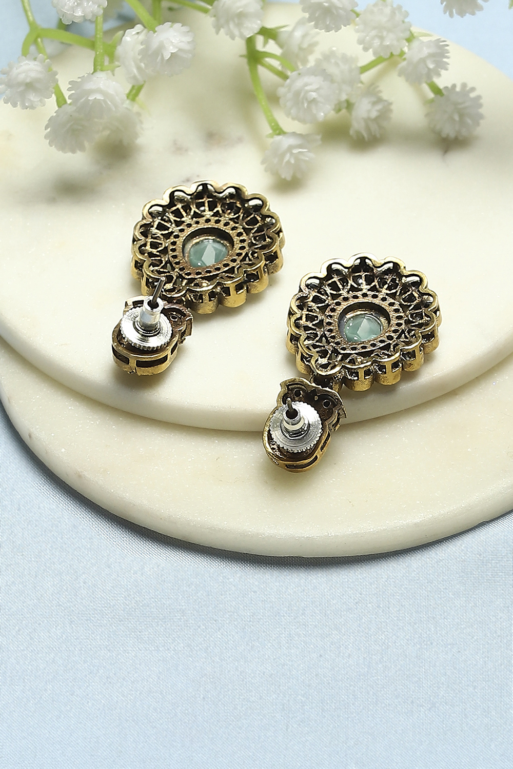 Mint Green Gold-Plated Kundan Studded Danglers image number 2